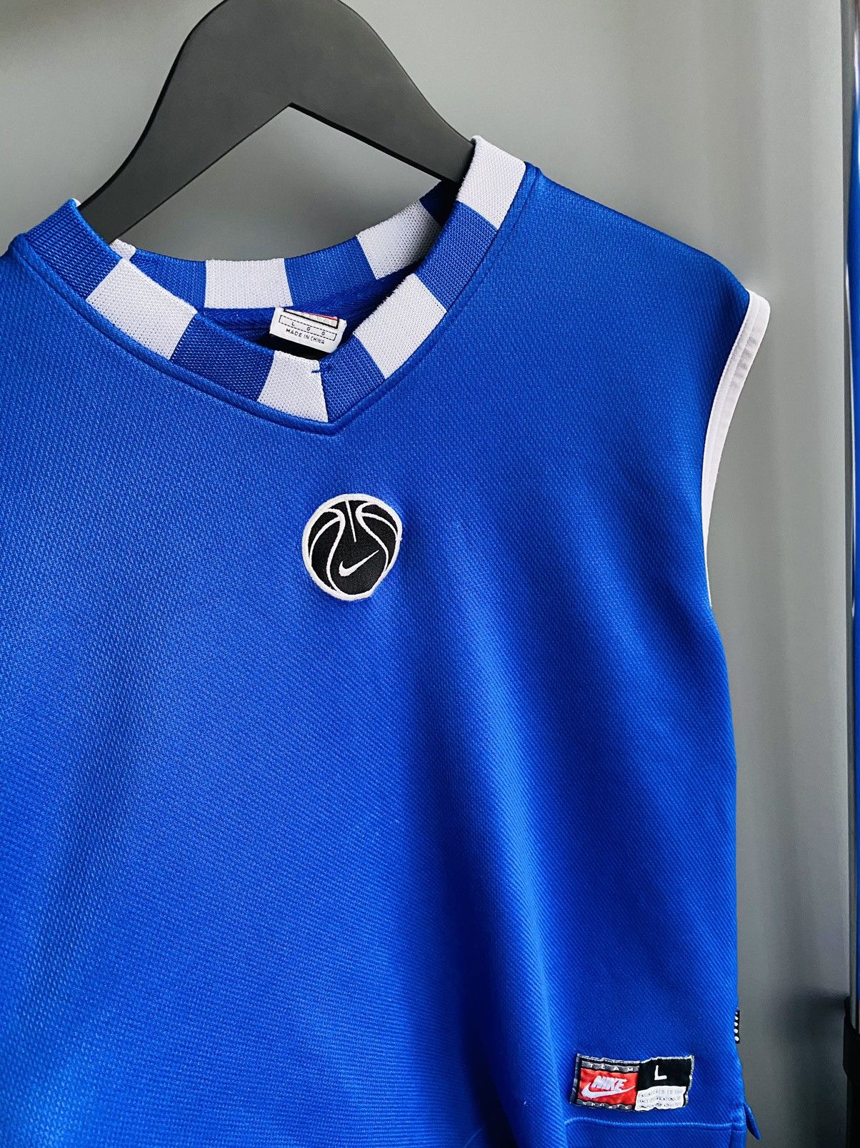 Nike × Vintage Vintage 90s Nike the “Swoosh Brand” Basketball jersey Size US L / EU 52-54 / 3 - 8 Thumbnail