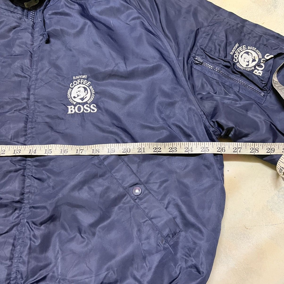 Japanese Brand Vintage Suntory Boss Coffee Bomber Jacket Size US L / EU 52-54 / 3 - 12 Thumbnail