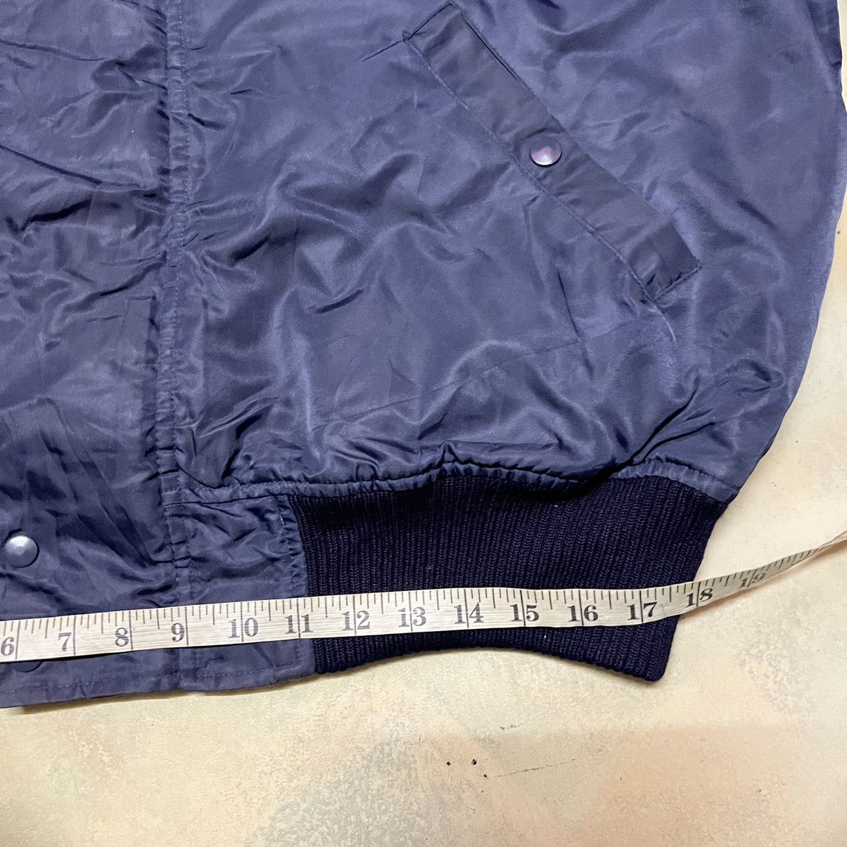 Japanese Brand Vintage Suntory Boss Coffee Bomber Jacket Size US L / EU 52-54 / 3 - 13 Thumbnail