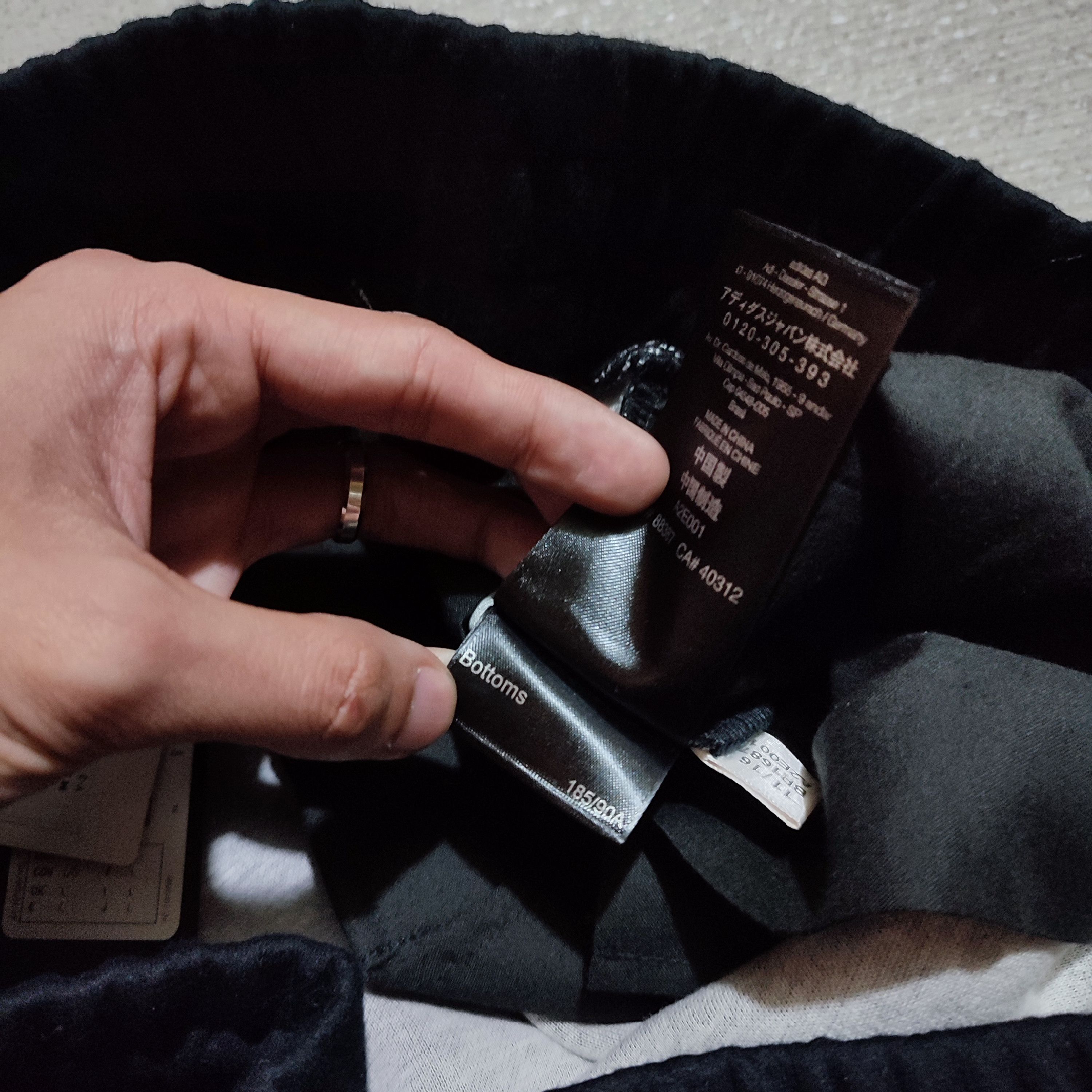 Adidas ADIDAS Y-3 SCI FI SHORTS Size US 32 / EU 48 - 9 Thumbnail