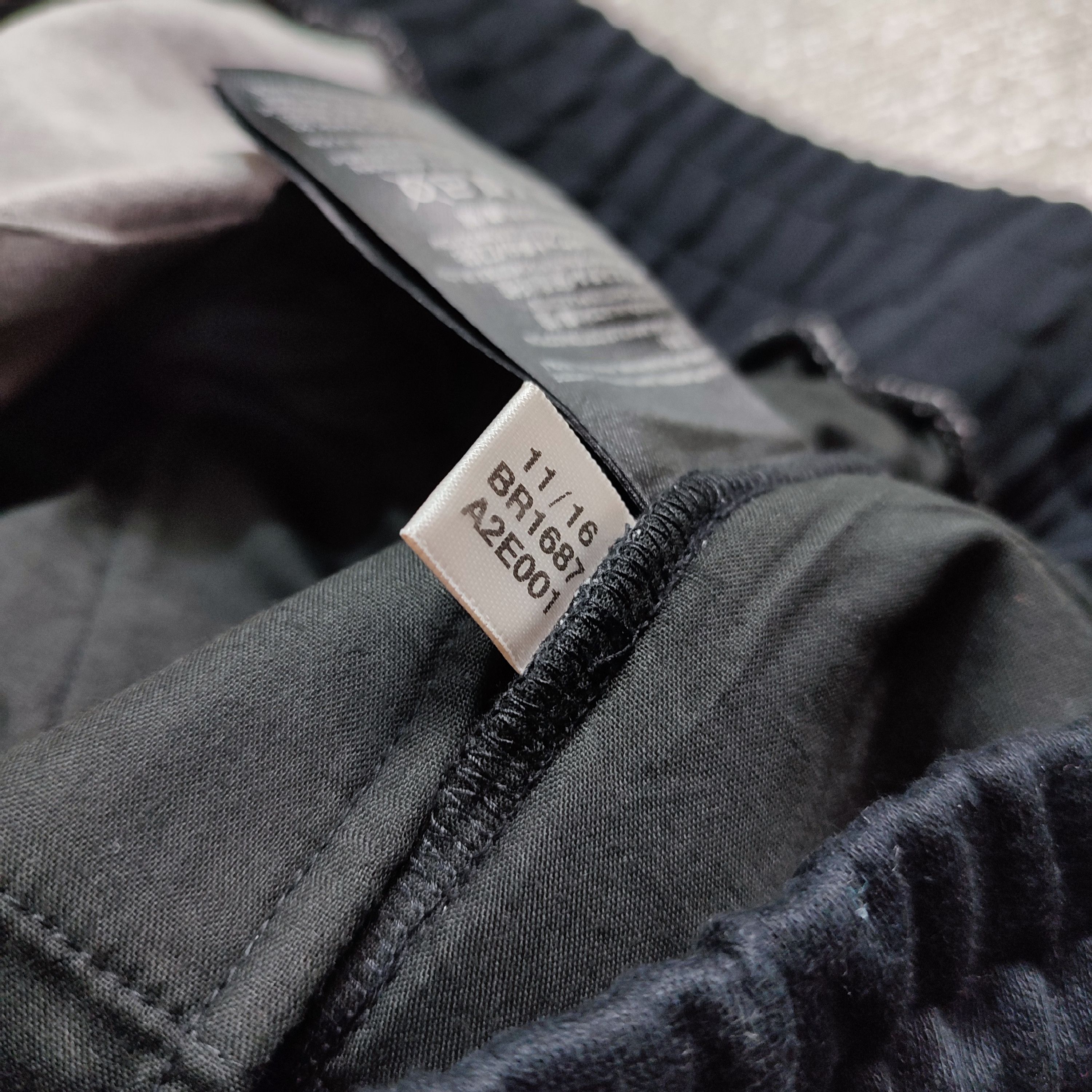 Adidas ADIDAS Y-3 SCI FI SHORTS Size US 32 / EU 48 - 8 Thumbnail
