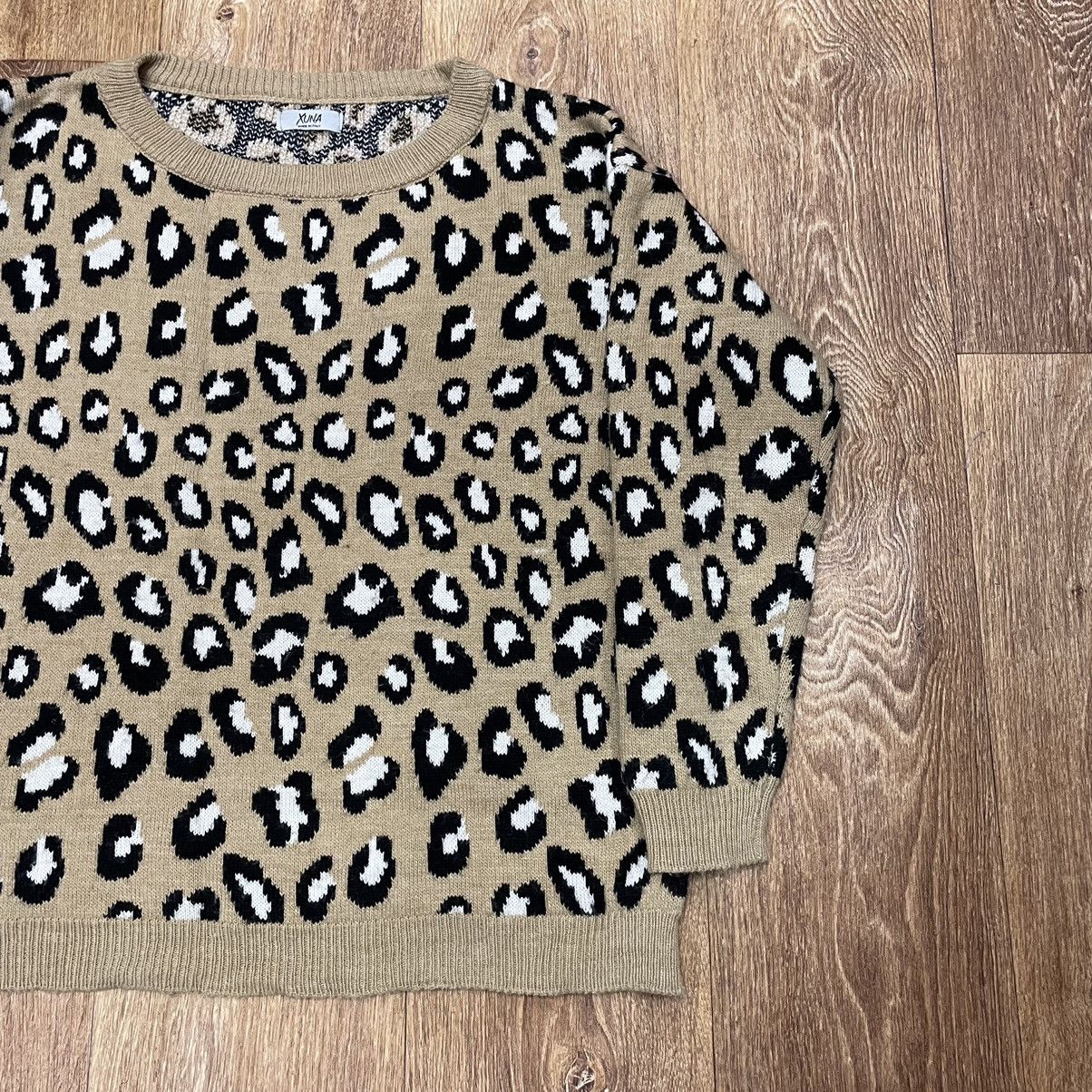 Vintage Vintage Y2K Leopard Print Knit Sweater Oversized Cream L Size US L / EU 52-54 / 3 - 3 Thumbnail
