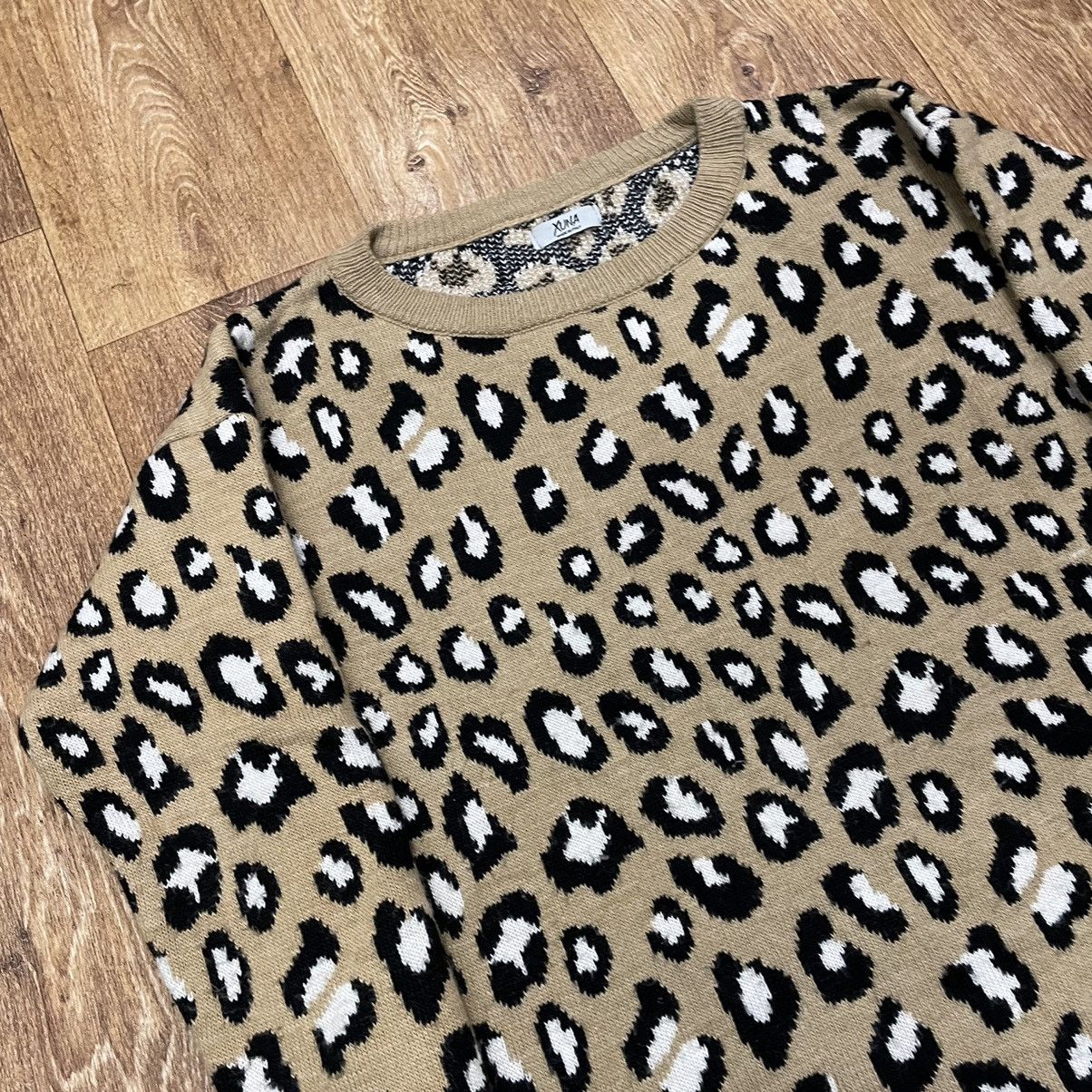 Vintage Vintage Y2K Leopard Print Knit Sweater Oversized Cream L Size US L / EU 52-54 / 3 - 1 Thumbnail
