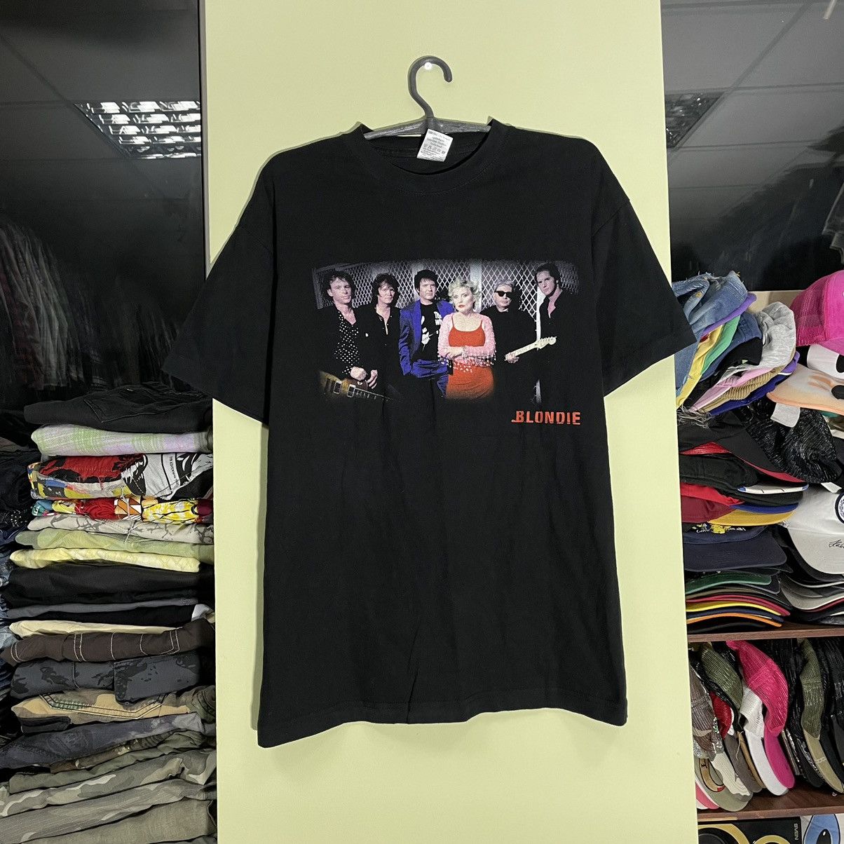 Vintage Vintage Y2K Band Tee Graphic Streetwear Punk Black Worn In M Size US M / EU 48-50 / 2 - 1 Thumbnail