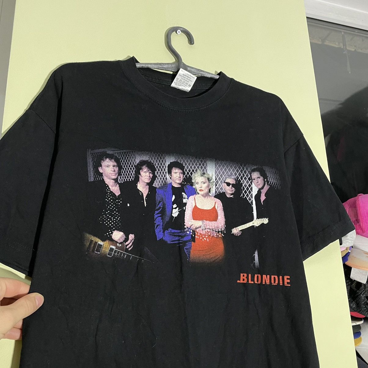 Vintage Vintage Y2K Band Tee Graphic Streetwear Punk Black Worn In M Size US M / EU 48-50 / 2 - 5 Thumbnail