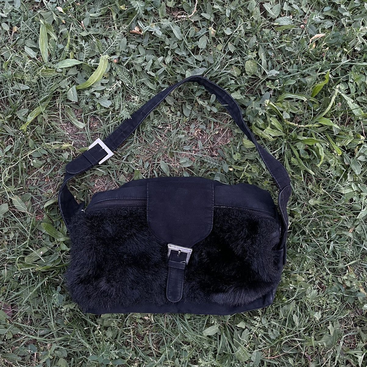 Vintage Vintage Y2K Black Mohair Crossbody Bag Streetwear Worn In OS Size ONE SIZE - 1 Thumbnail