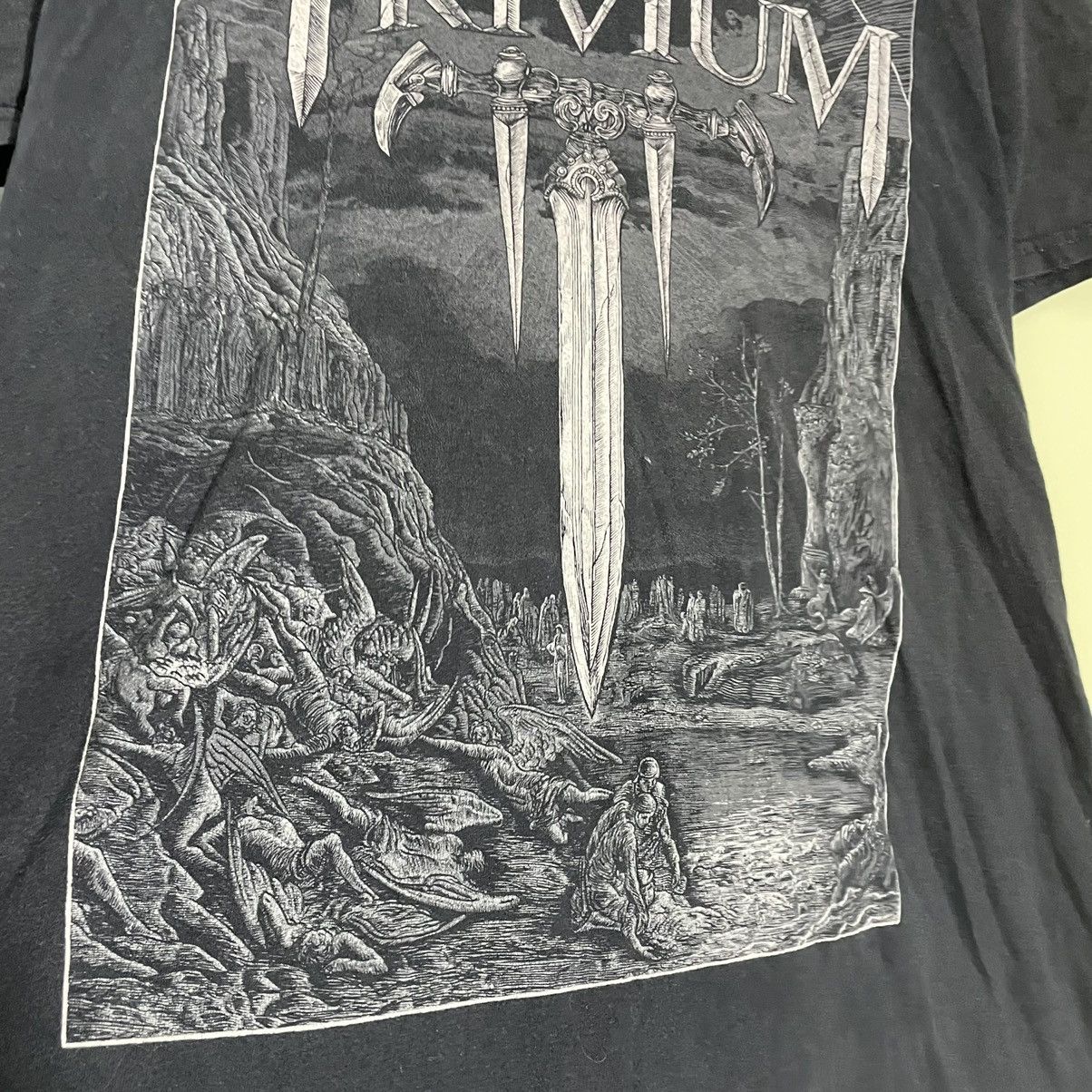 Band Tees Vintage Y2K Trivium Tee Face Horror Print Band Tour Rock Size US M / EU 48-50 / 2 - 6 Thumbnail
