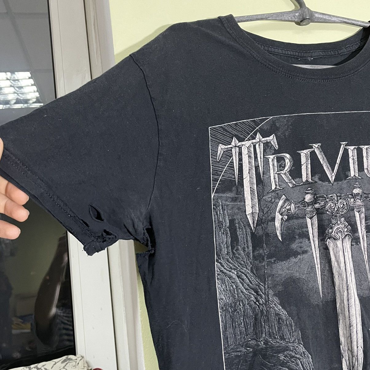 Band Tees Vintage Y2K Trivium Tee Face Horror Print Band Tour Rock Size US M / EU 48-50 / 2 - 5 Thumbnail