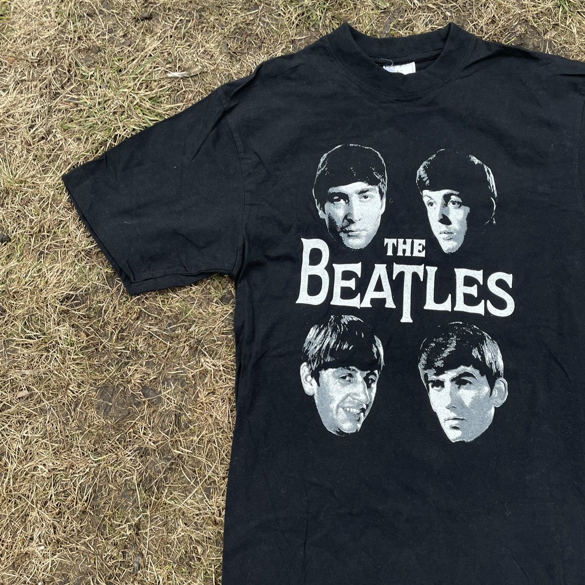 Vintage Vintage 90s Beatles Band Tee Graphic Faded Streetwear Boxy L Size US L / EU 52-54 / 3 - 3 Thumbnail