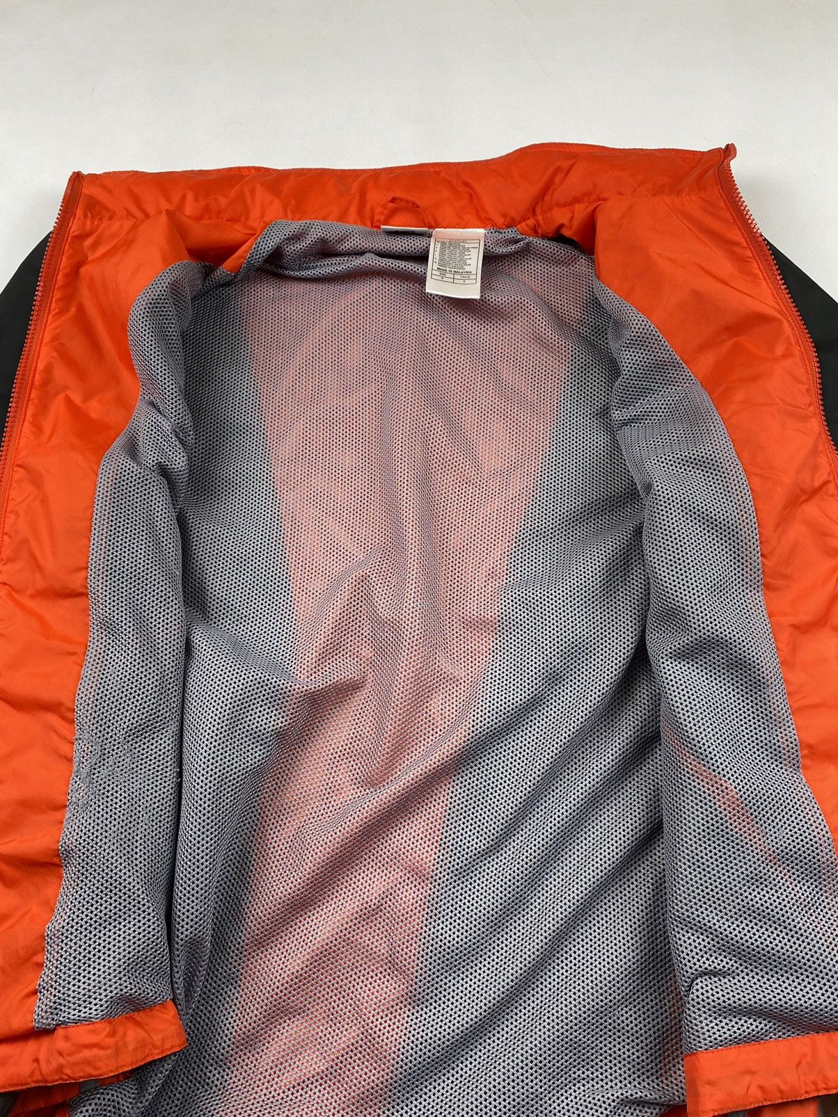 Nike Vintage Nike Big Logo Drill Windbreaker Bomber Jacket Size US S / EU 44-46 / 1 - 15 Thumbnail