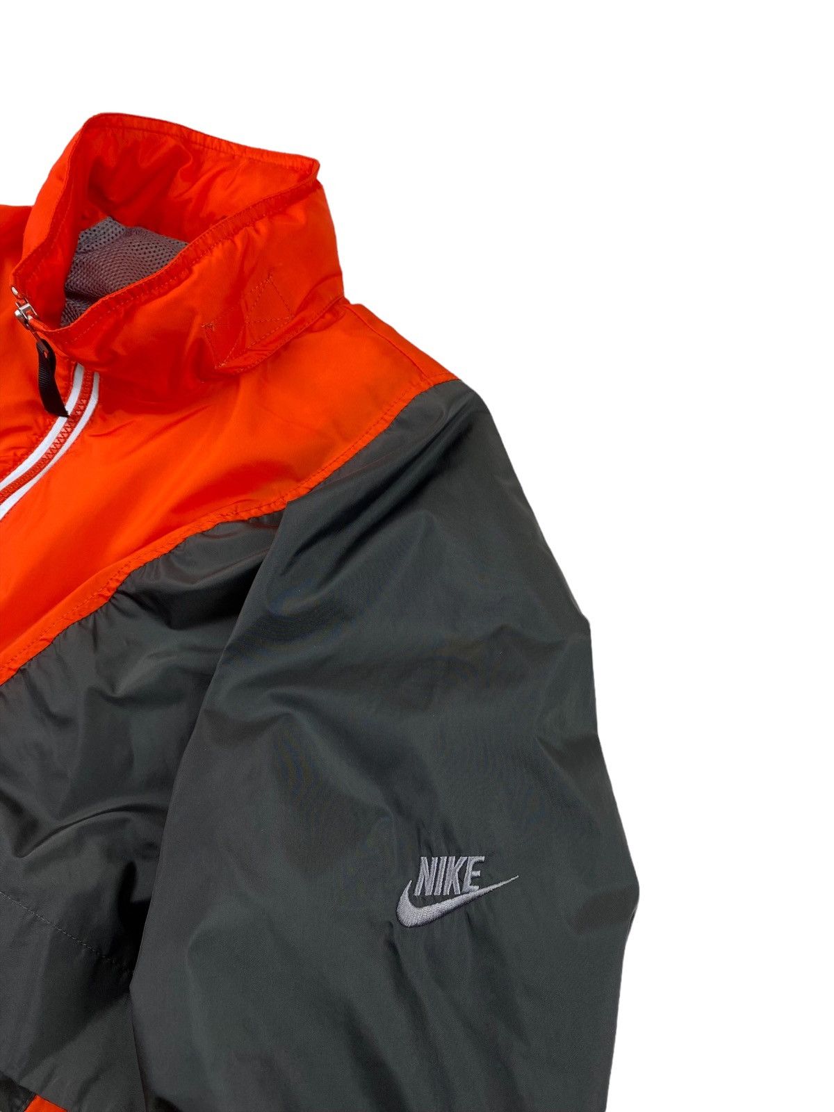 Nike Vintage Nike Big Logo Drill Windbreaker Bomber Jacket Size US S / EU 44-46 / 1 - 10 Thumbnail