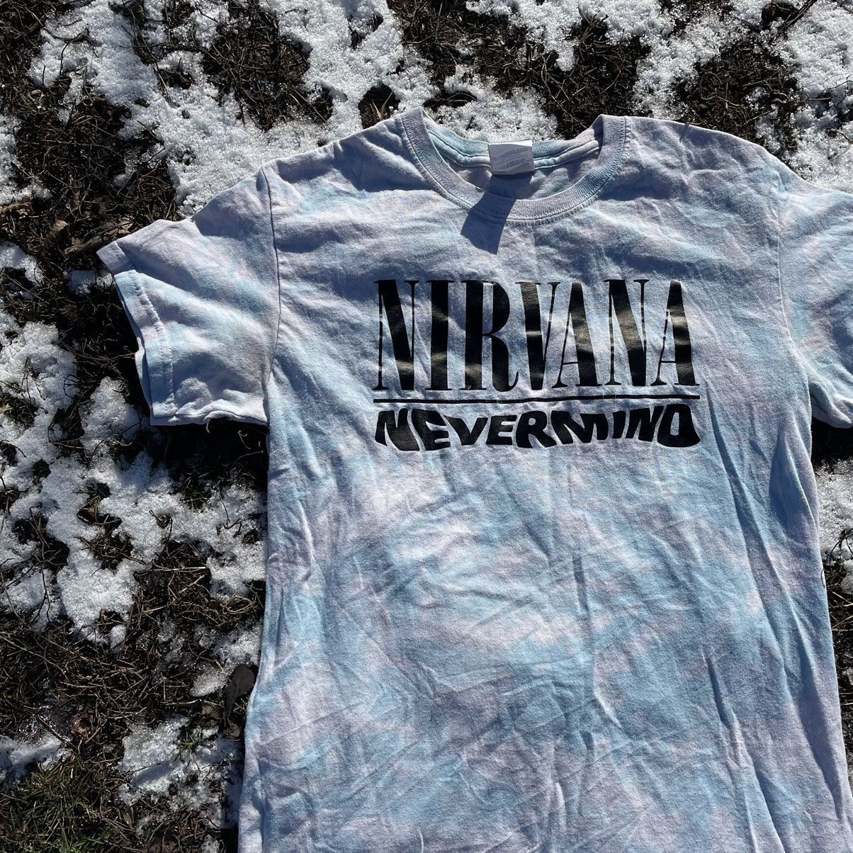 Vintage Vintage 90s Nirvana Nevermind Sun Faded Band Tee Grunge M Size US M / EU 48-50 / 2 - 3 Thumbnail