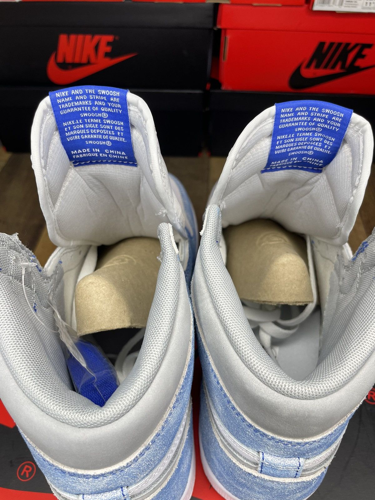 Jordan Brand Air Jordan 1 Retro High OG Hyper Royal 2021 Size US 10 / EU 43 - 6 Thumbnail