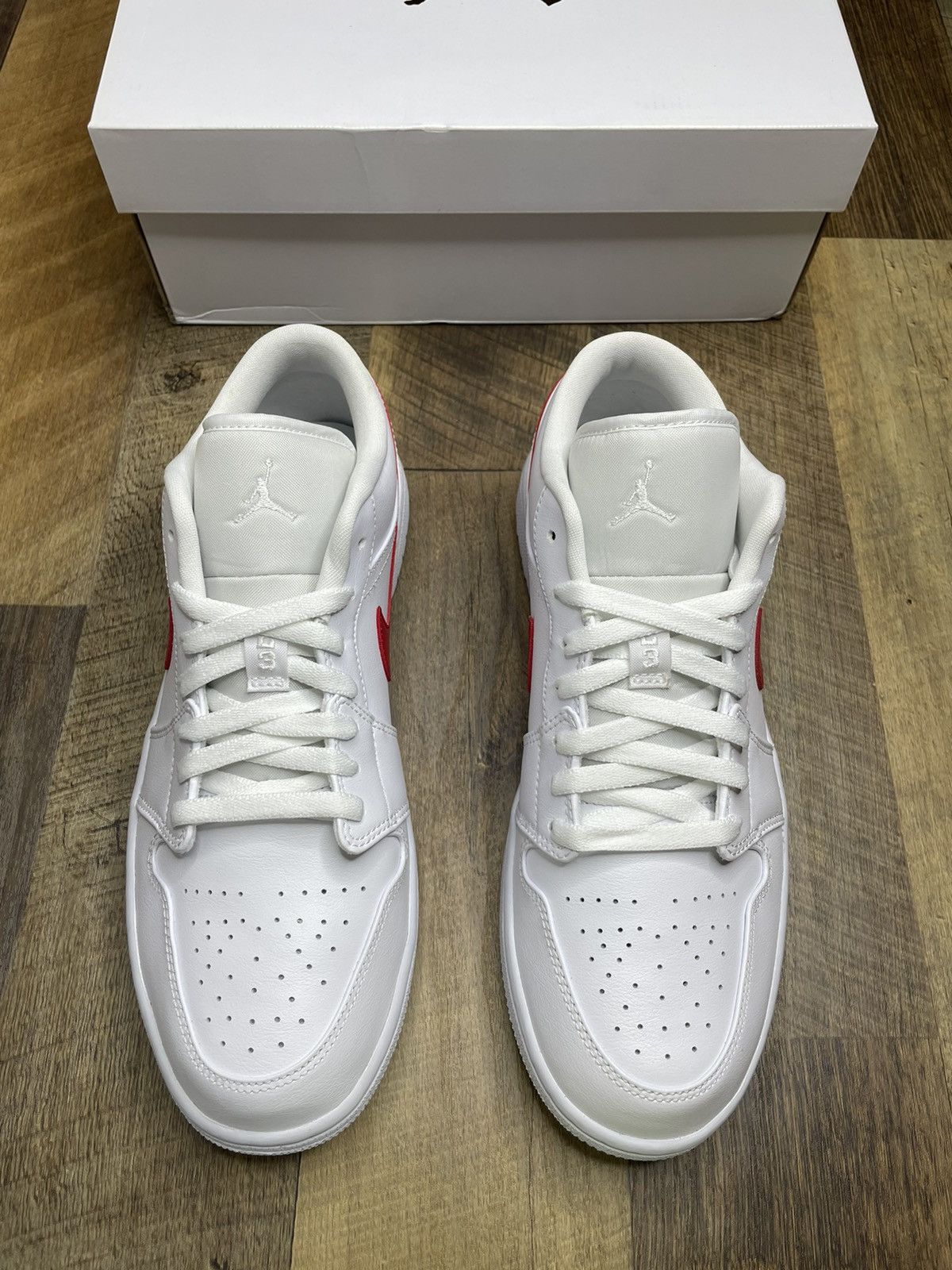 Jordan Brand Air Jordan 1 low university red 2021 women Size US 11.5 / EU 44-45 - 2 Thumbnail