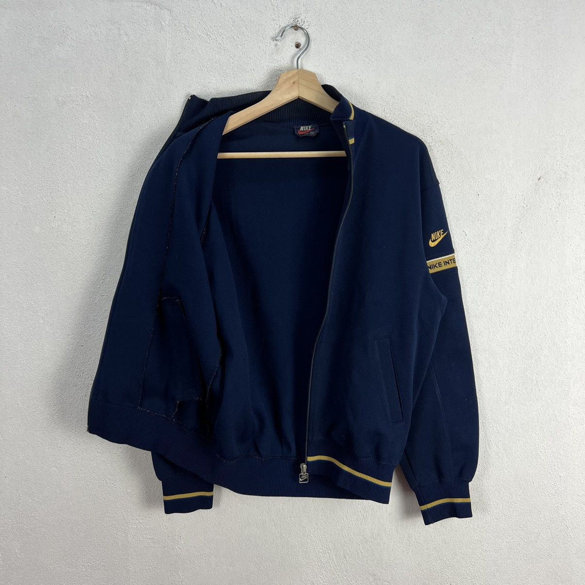 Nike VINTAGE NIKE ZIPPER JACKET BLUE TAG MADE IN JAPAN Size US M / EU 48-50 / 2 - 9 Thumbnail