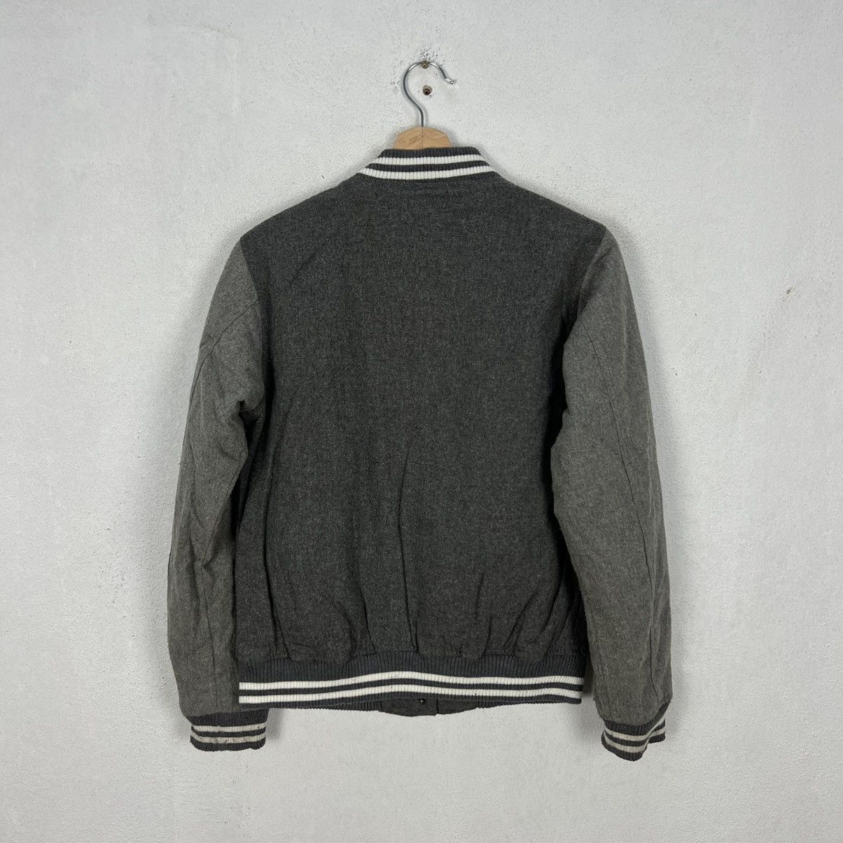Harris Tweed × Japanese Brand VINTAGE HARRIS TWEED VARSITY JACKET Size US S / EU 44-46 / 1 - 8 Thumbnail