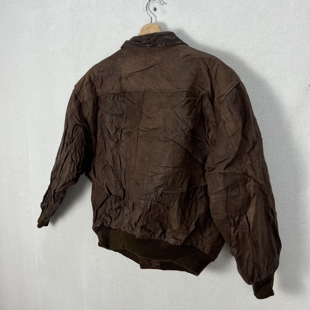 Vintage LOWELL & WHITNEY BOMBER STYLE JACKET LEATHER BIG LOGO LINING Size US M / EU 48-50 / 2 - 6 Thumbnail