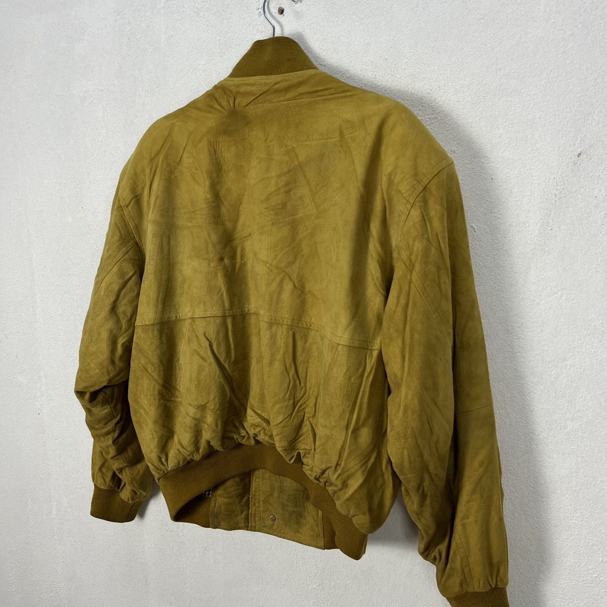 Japanese Brand VINTAGE SUIDE BOMBER STYLE LEATHER JACKET CHRISTIAN AUJARD Size US L / EU 52-54 / 3 - 7 Thumbnail