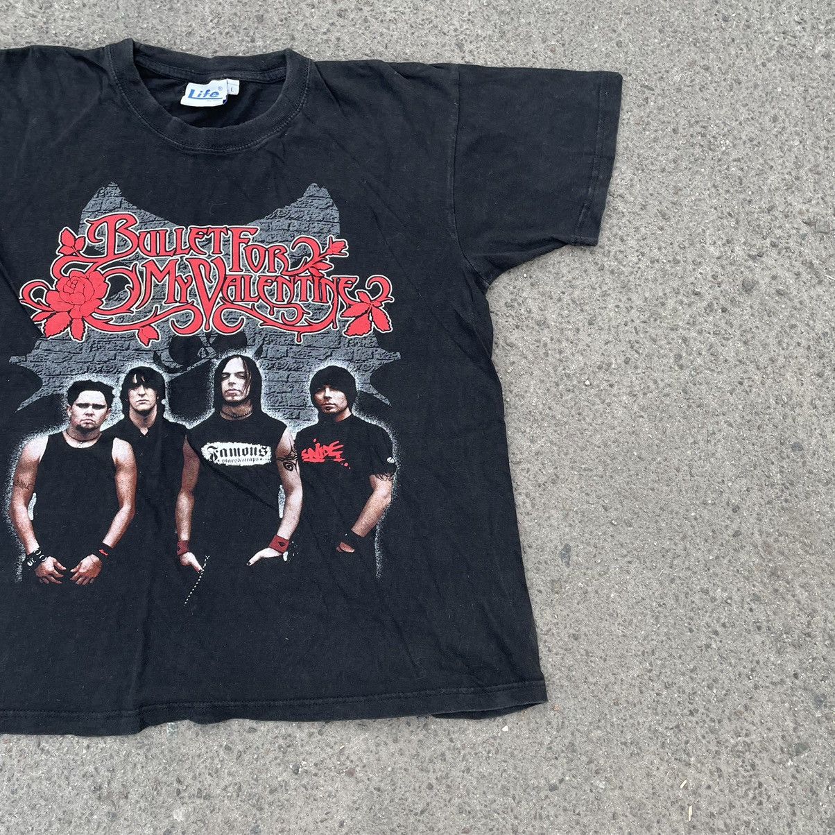 Vintage Vintage Y2K Bullet Valentine Band Tee Sun Faded Grunge L Size US L / EU 52-54 / 3 - 3 Thumbnail