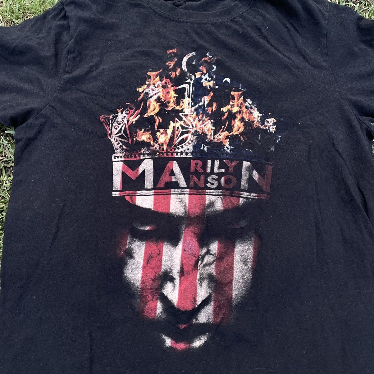 Vintage Vintage 90s Marilyn Manson Faded Graphic Band Tee Grunge L Size US L / EU 52-54 / 3 - 5 Thumbnail