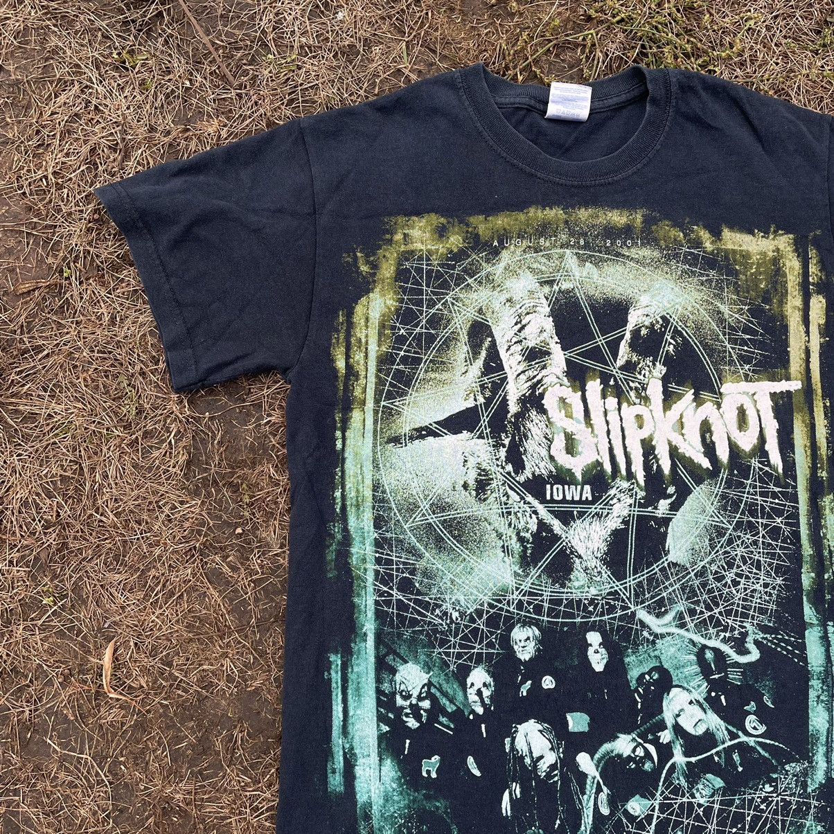 Vintage Vintage Y2K Slipknot Graphic Tee Band Grunge Thrashed Boxy M Size US M / EU 48-50 / 2 - 4 Thumbnail