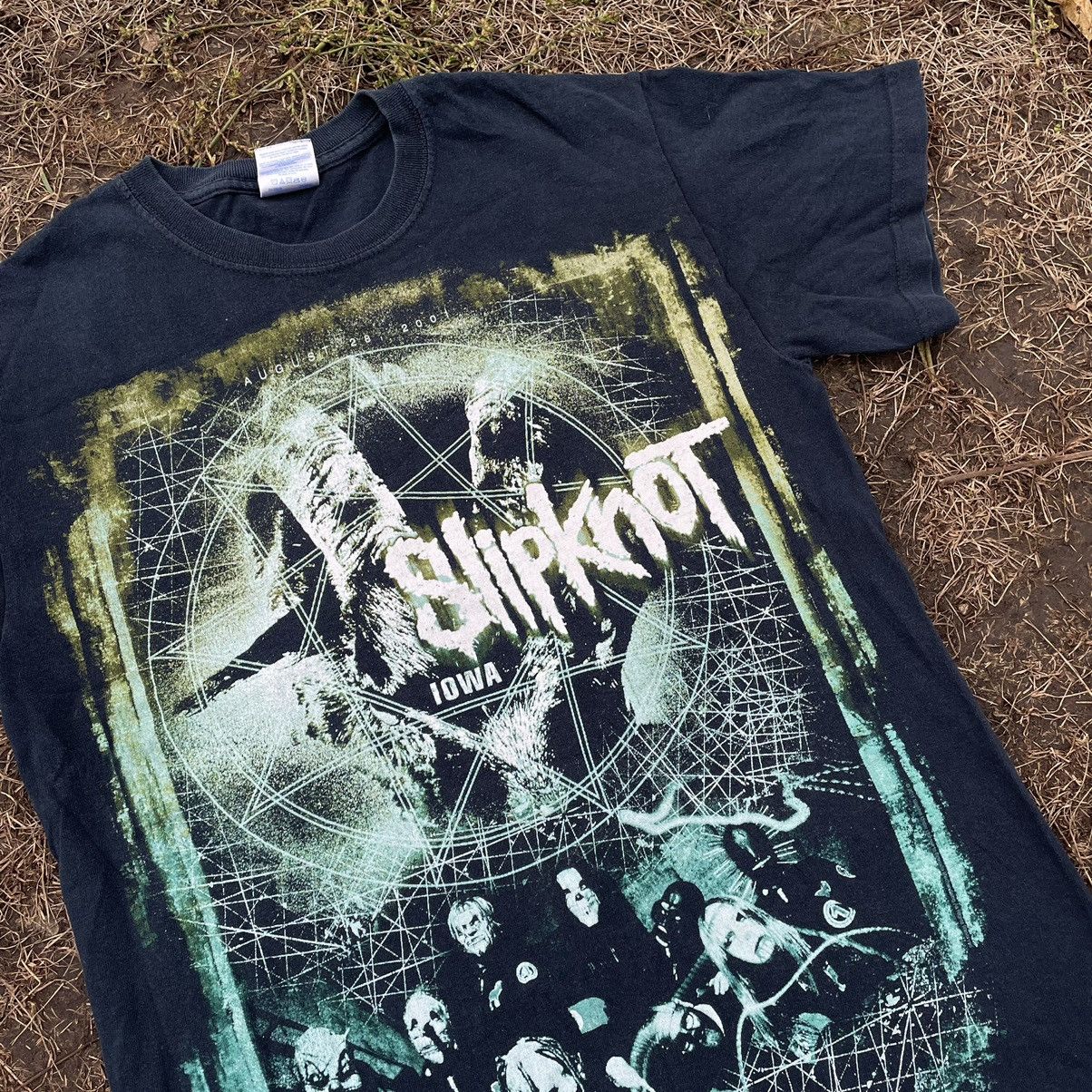 Vintage Vintage Y2K Slipknot Graphic Tee Band Grunge Thrashed Boxy M Size US M / EU 48-50 / 2 - 5 Thumbnail