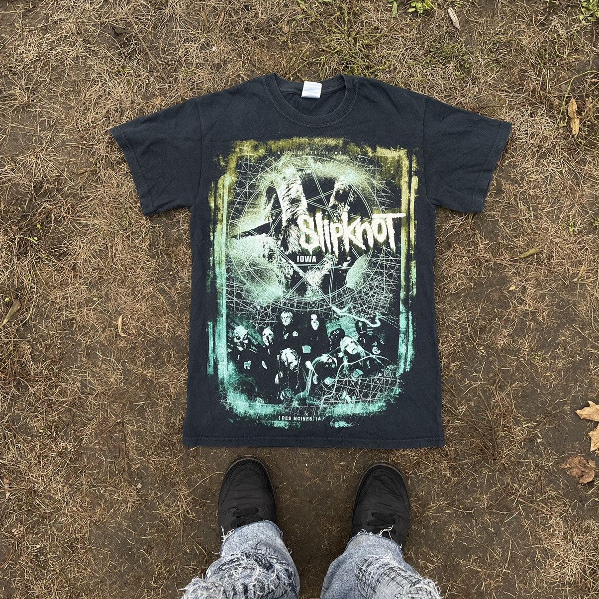 Vintage Vintage Y2K Slipknot Graphic Tee Band Grunge Thrashed Boxy M Size US M / EU 48-50 / 2 - 1 Thumbnail