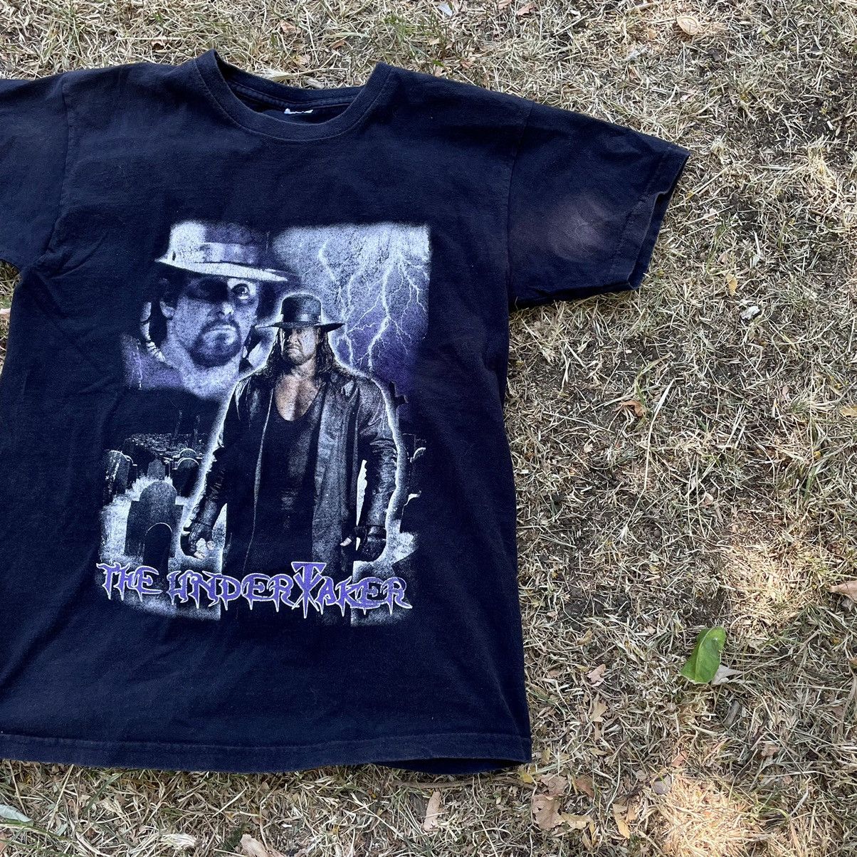 Vintage Vintage Y2K Undertaker WWE Graphic Tee Sun Faded Grunge S Size US S / EU 44-46 / 1 - 3 Thumbnail