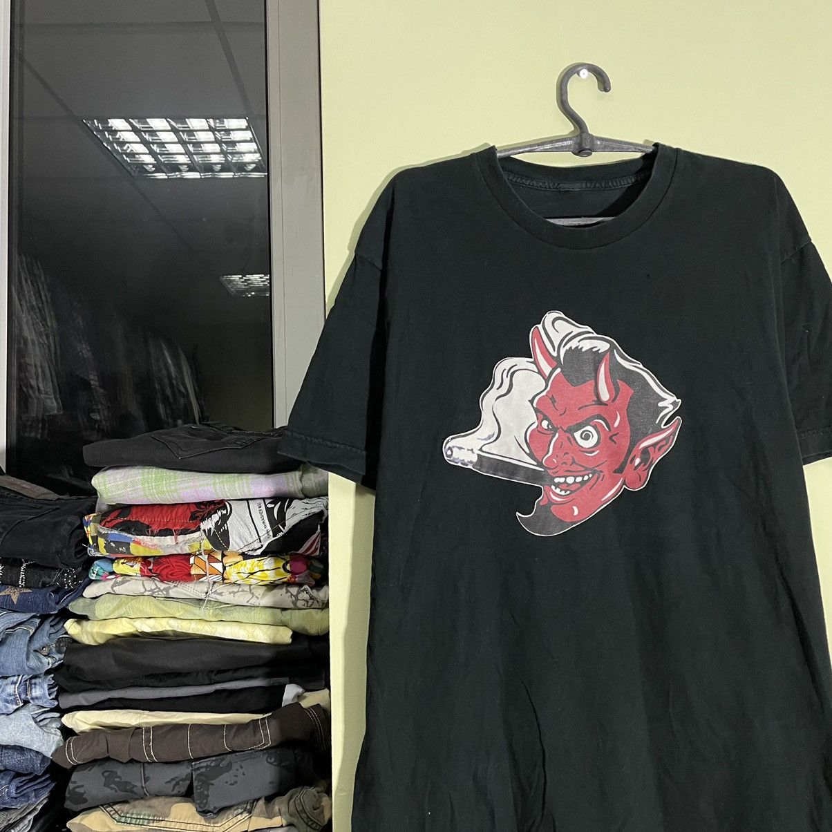 Vintage Vintage 90s Horror Graphic Tee Devil Skulls Vamp Punk XL Size US XL / EU 56 / 4 - 3 Thumbnail