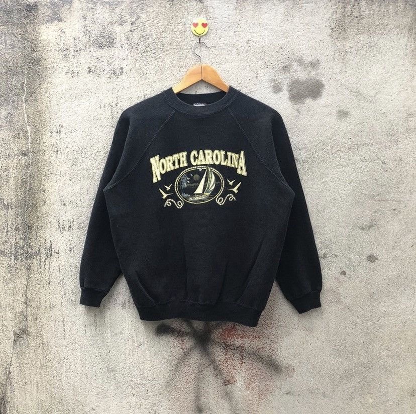 Vintage Vintage 90s north carolina sweatshirt pullover Size US L / EU 52-54 / 3 - 1 Thumbnail