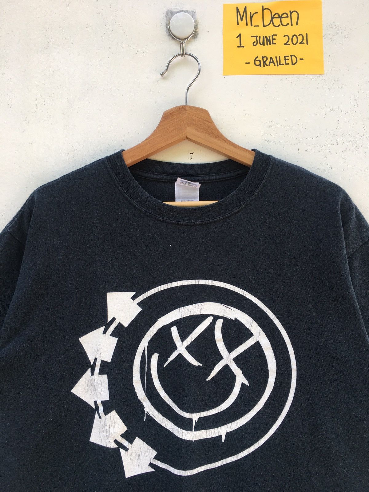 Band Tees Vintage Rare BLINK 182 Smiley Logo Tshirt Size US L / EU 52-54 / 3 - 6 Thumbnail