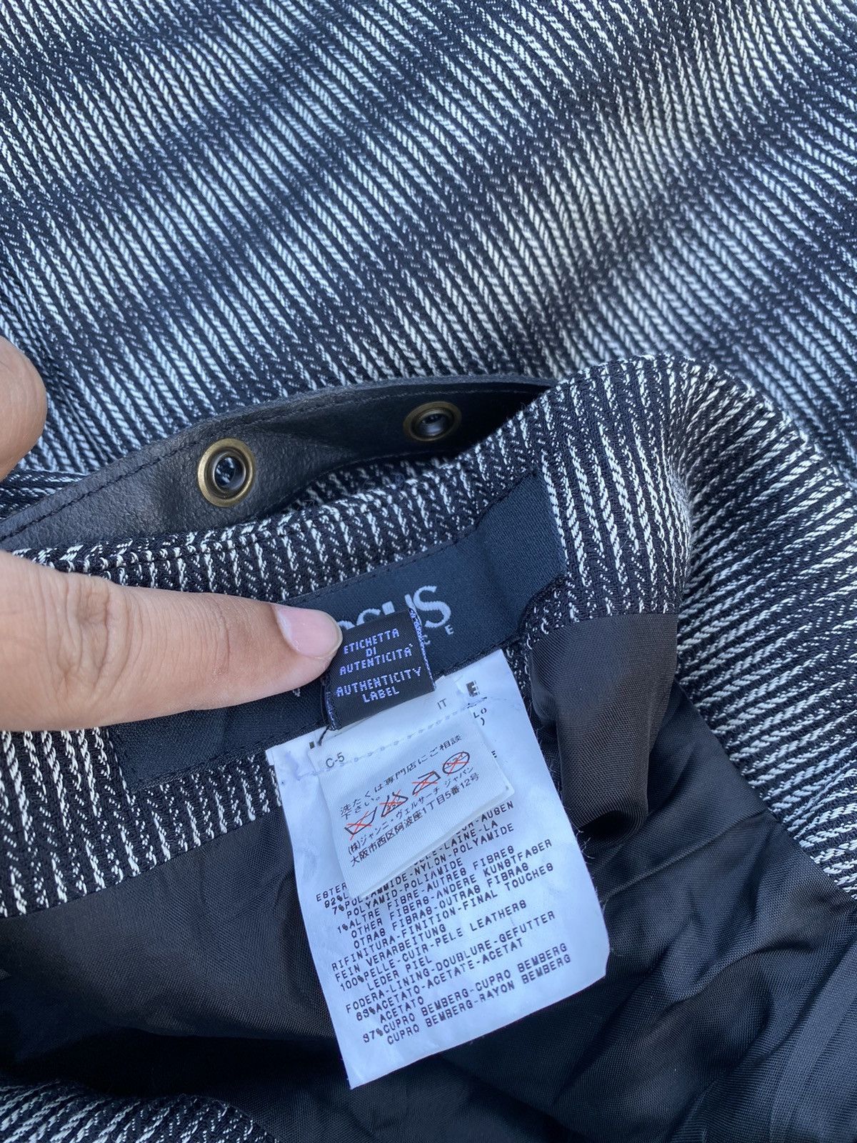Versace GONE 🔥 Versus Versace Midi Skirt Size 28" / US 6 / IT 42 - 6 Thumbnail