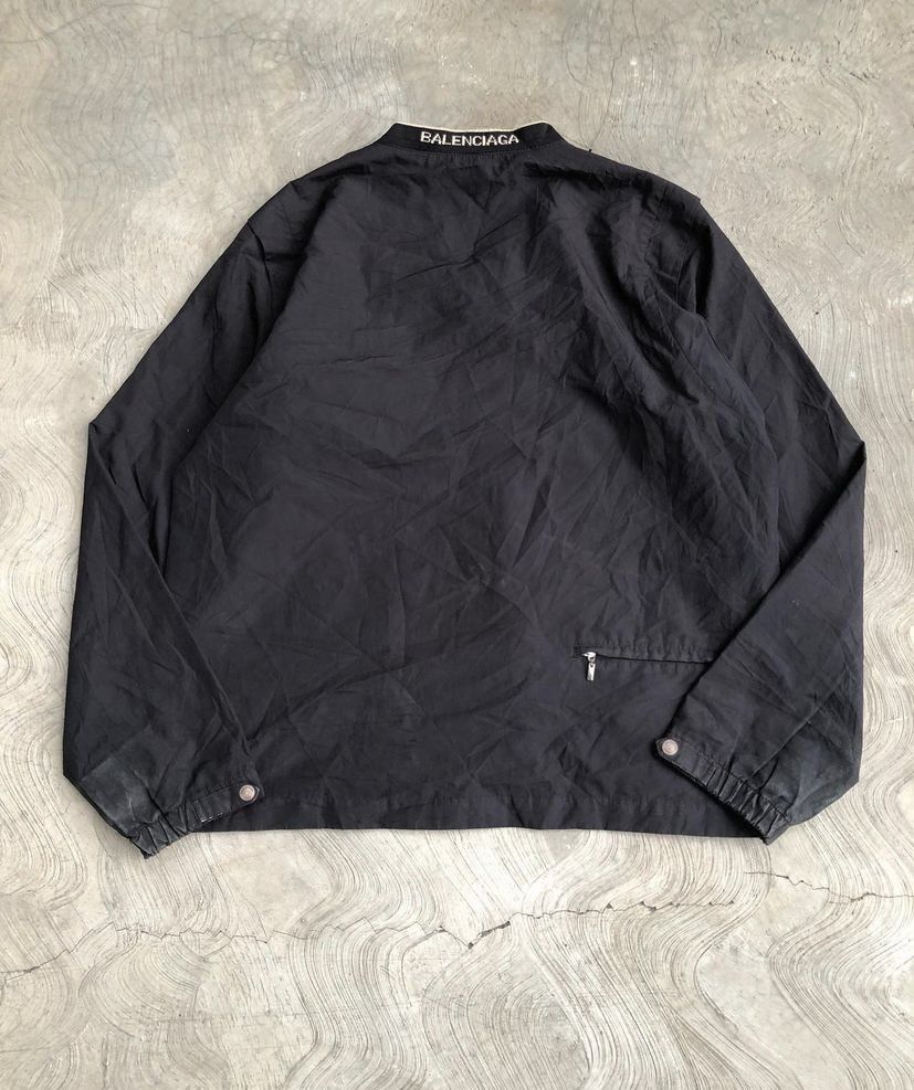 Balenciaga Vintage balenciaga V neck light jacket Size US S / EU 44-46 / 1 - 3 Thumbnail