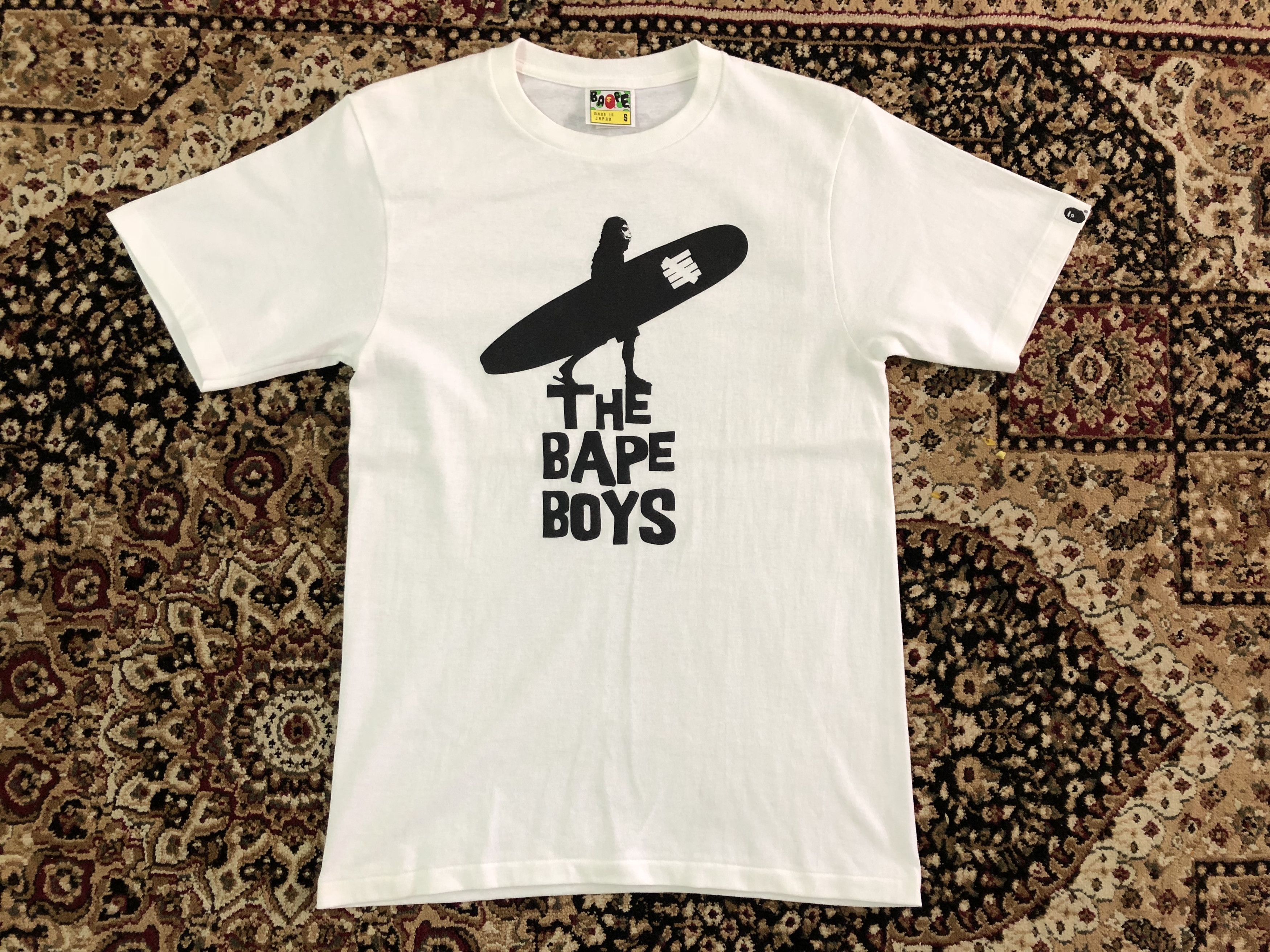 Bape × Undefeated Bape x Undefeated The Bape Boys Tee Size US S / EU 44-46 / 1 - 3 Thumbnail