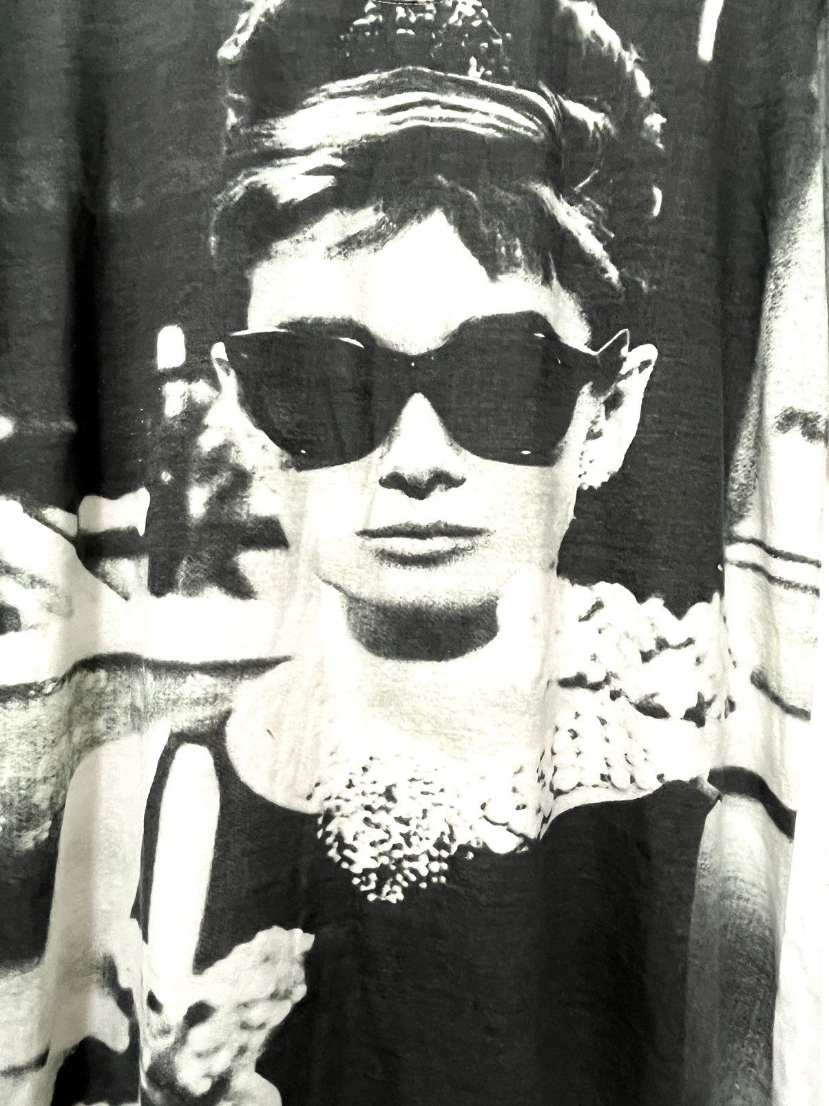 Vintage Audrey Hepburn British Actress Full Print T shirt Size XL / US 12-14 / IT 48-50 - 4 Thumbnail