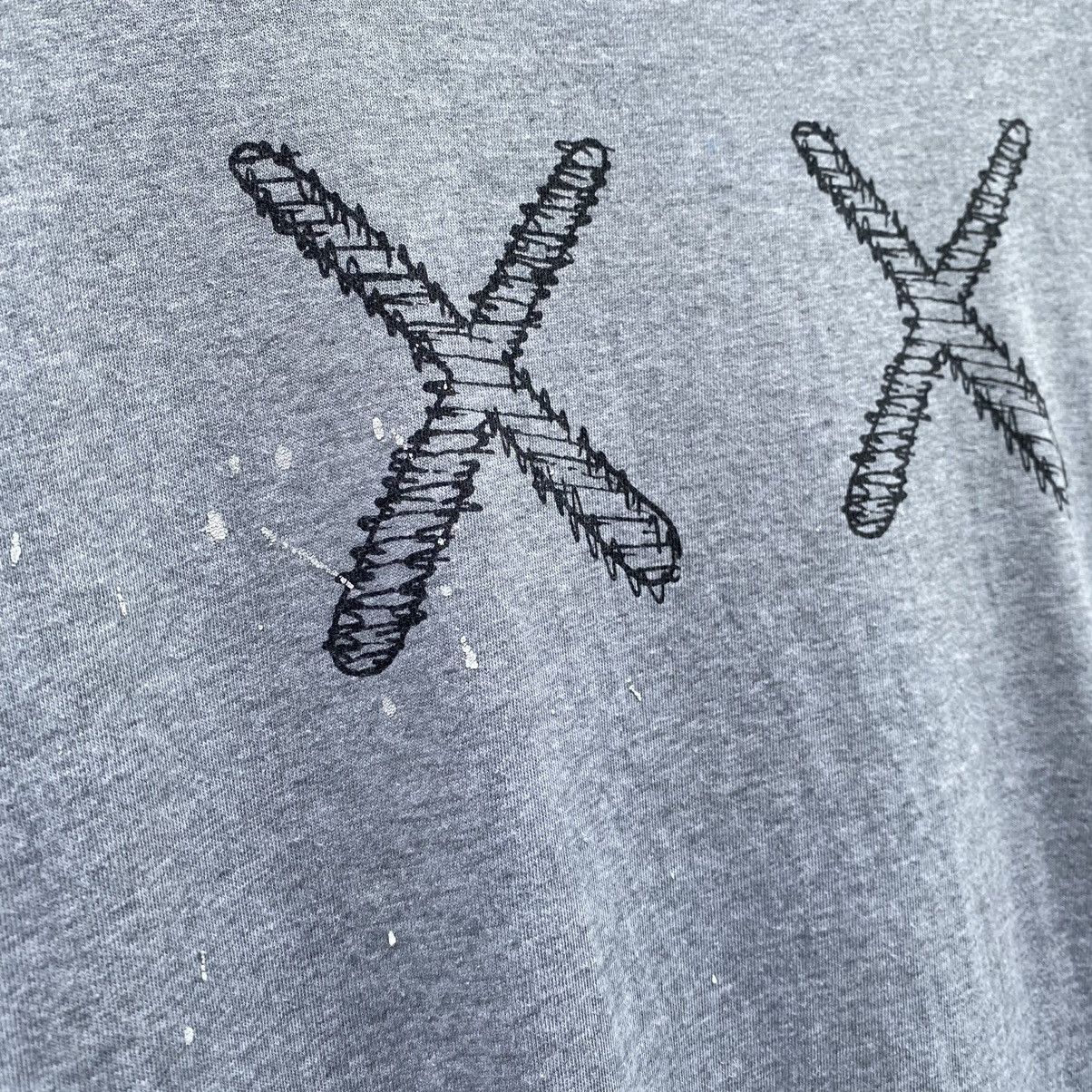 Kaws × Peanuts × Uniqlo Thrashed Kaws x Uniqlo Japanese Brand ERD GRUNGE TEE Size US L / EU 52-54 / 3 - 6 Thumbnail