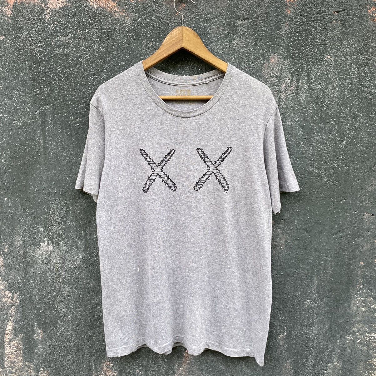 Uniqlo x Kaws Tee