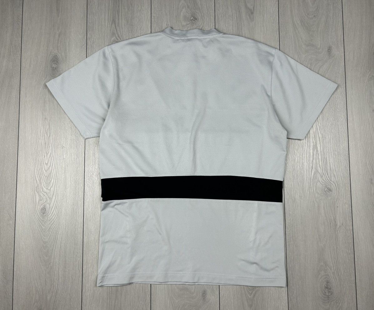 Nike × Vintage Nike Vintage T shirt centre logo Size US M / EU 48-50 / 2 - 5 Thumbnail