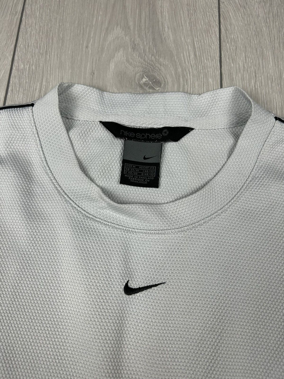 Nike × Vintage Nike Vintage T shirt centre logo Size US M / EU 48-50 / 2 - 3 Thumbnail