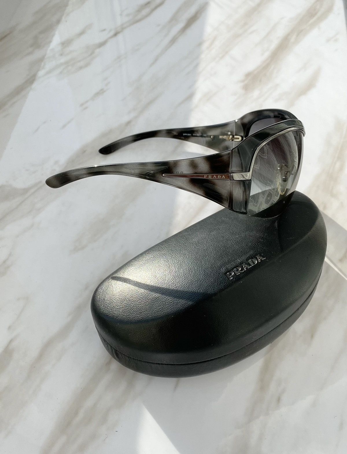 Prada × Vintage PRADA Mask Sunglasses SPR 06H Size ONE SIZE - 5 Thumbnail