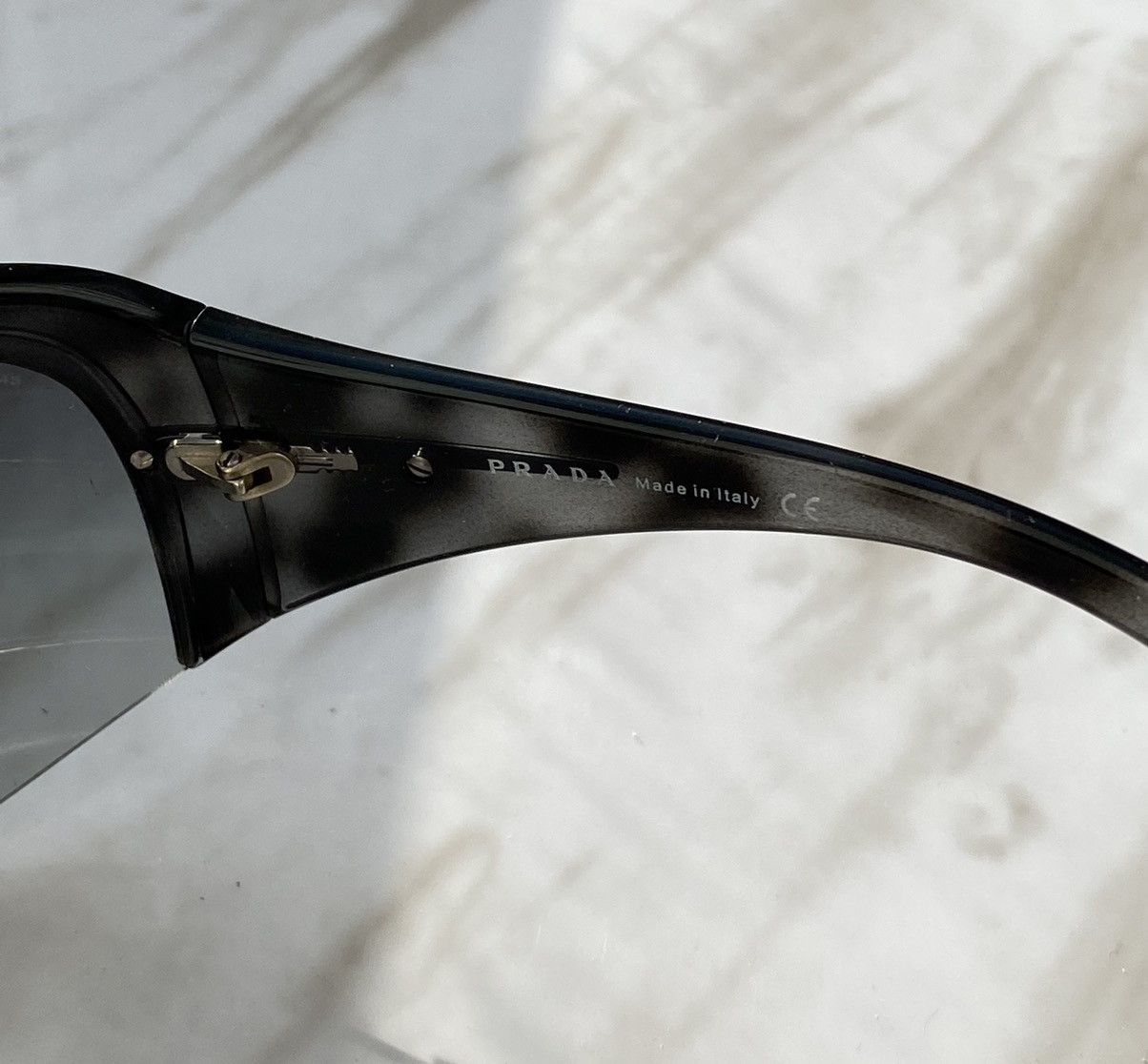 Prada × Vintage PRADA Mask Sunglasses SPR 06H Size ONE SIZE - 8 Thumbnail