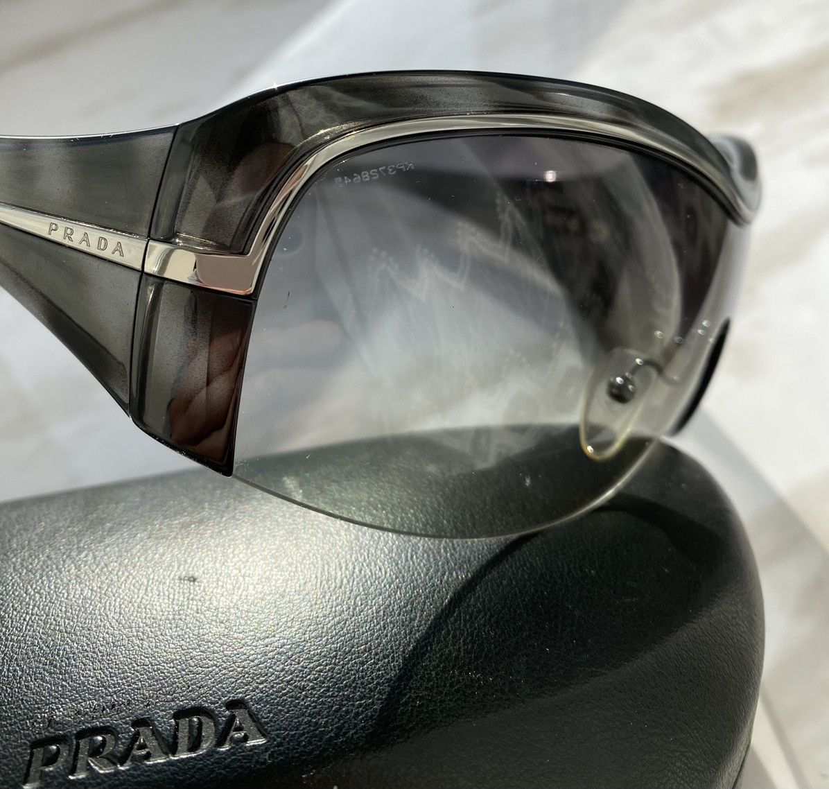 Prada × Vintage PRADA Mask Sunglasses SPR 06H Size ONE SIZE - 6 Thumbnail