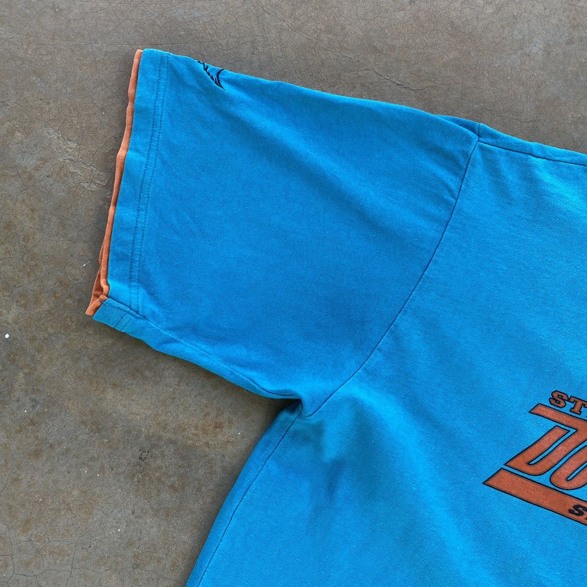 Dogtown Vintage Dog Town Skateboards Tees Size US XL / EU 56 / 4 - 4 Thumbnail