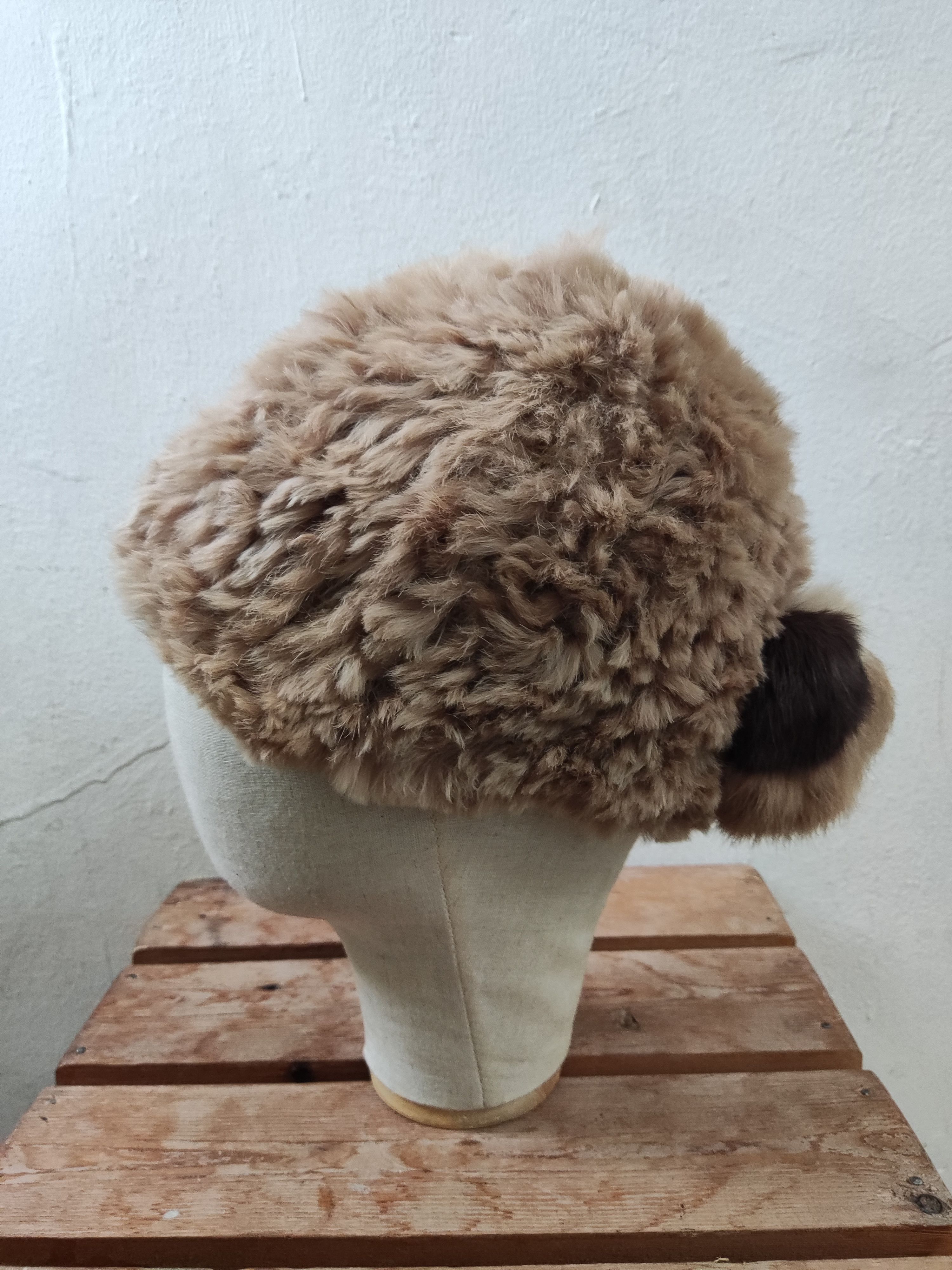 Japanese Brand Japanese Brown Fur Hat Size ONE SIZE - 1 Thumbnail