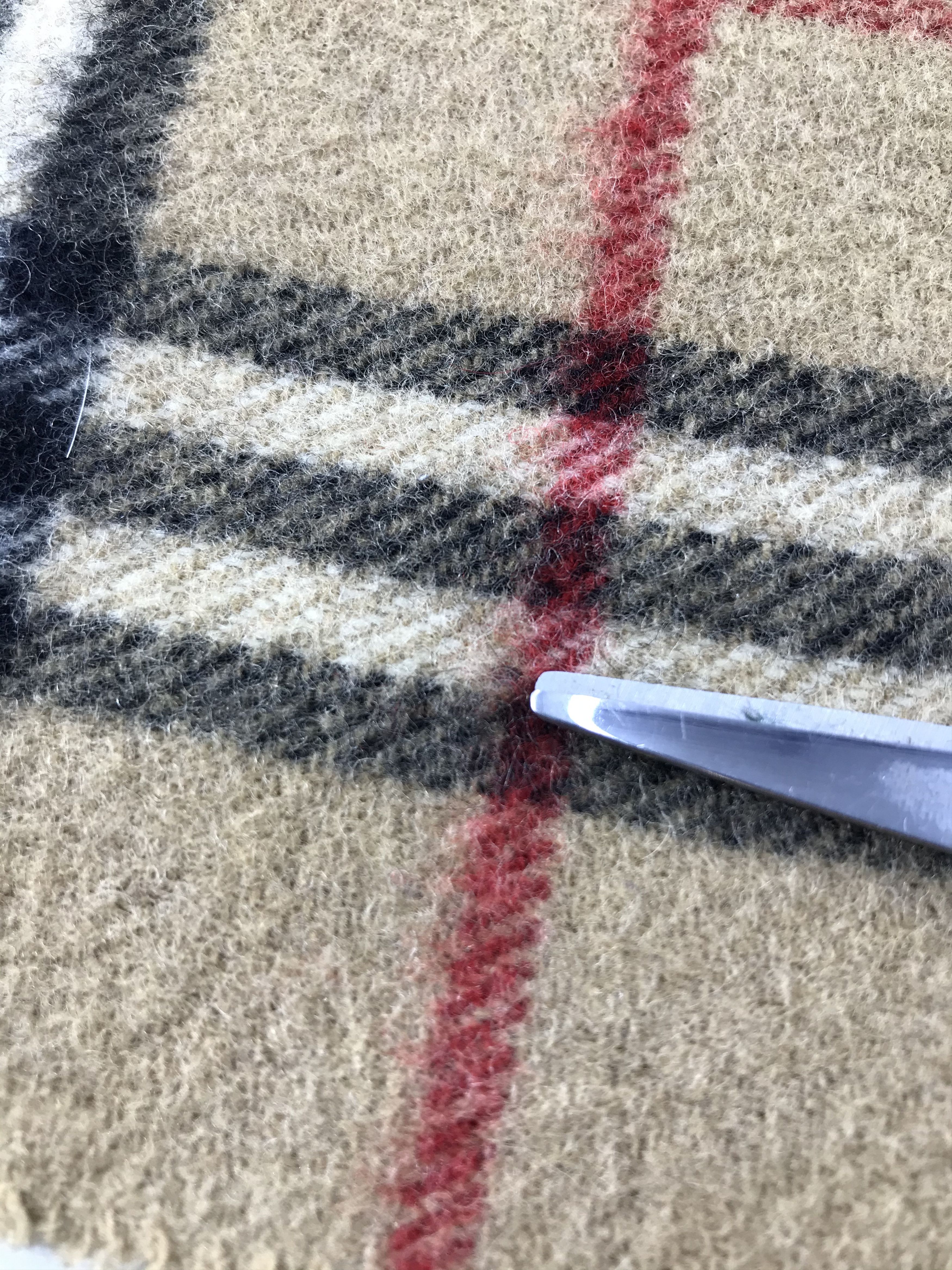 Burberry Burberrys Nova Check Tan Wool Scarf Muffler V527 Size ONE SIZE - 6 Thumbnail