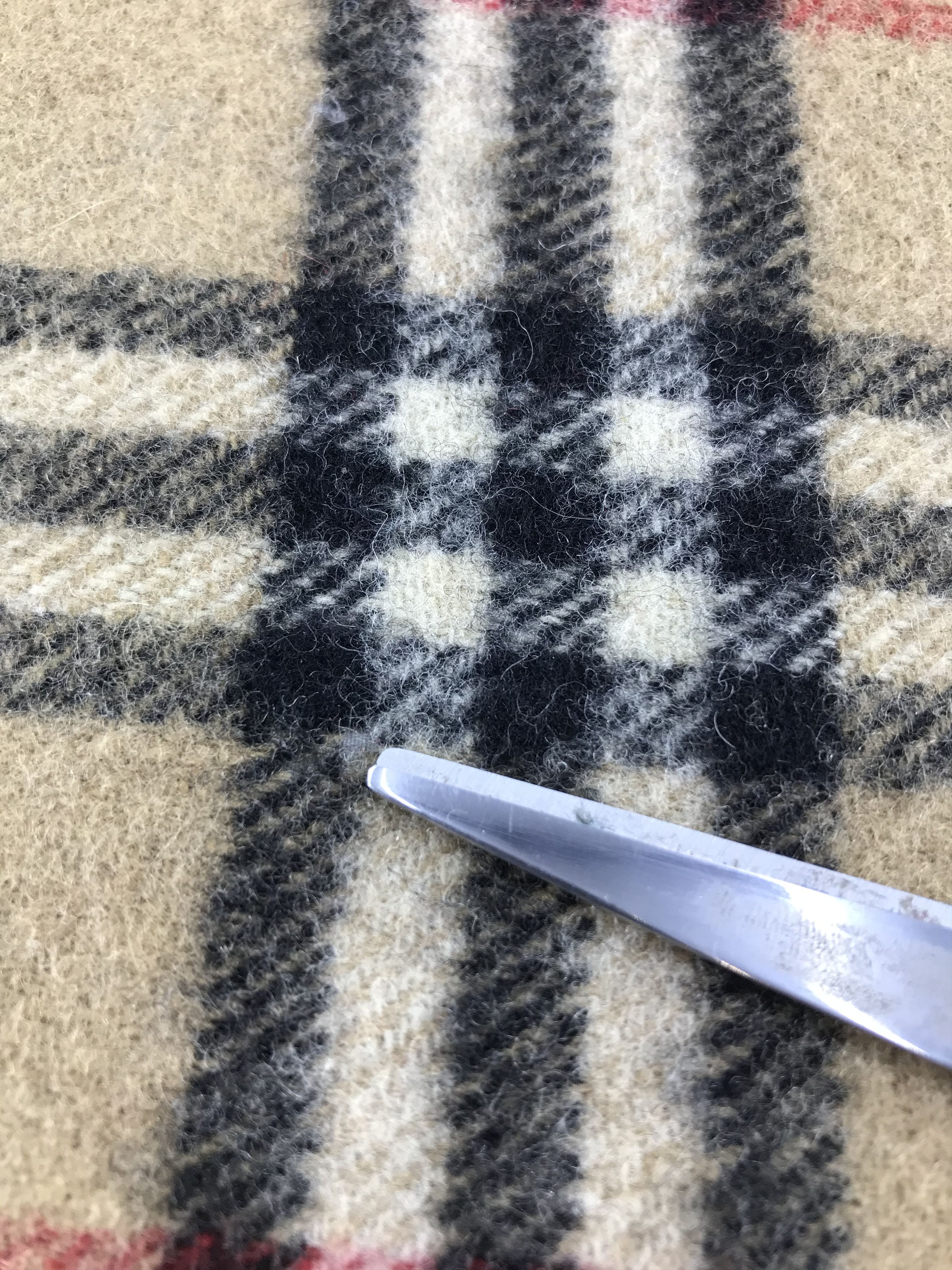 Burberry Burberrys Nova Check Tan Wool Scarf Muffler V527 Size ONE SIZE - 7 Thumbnail