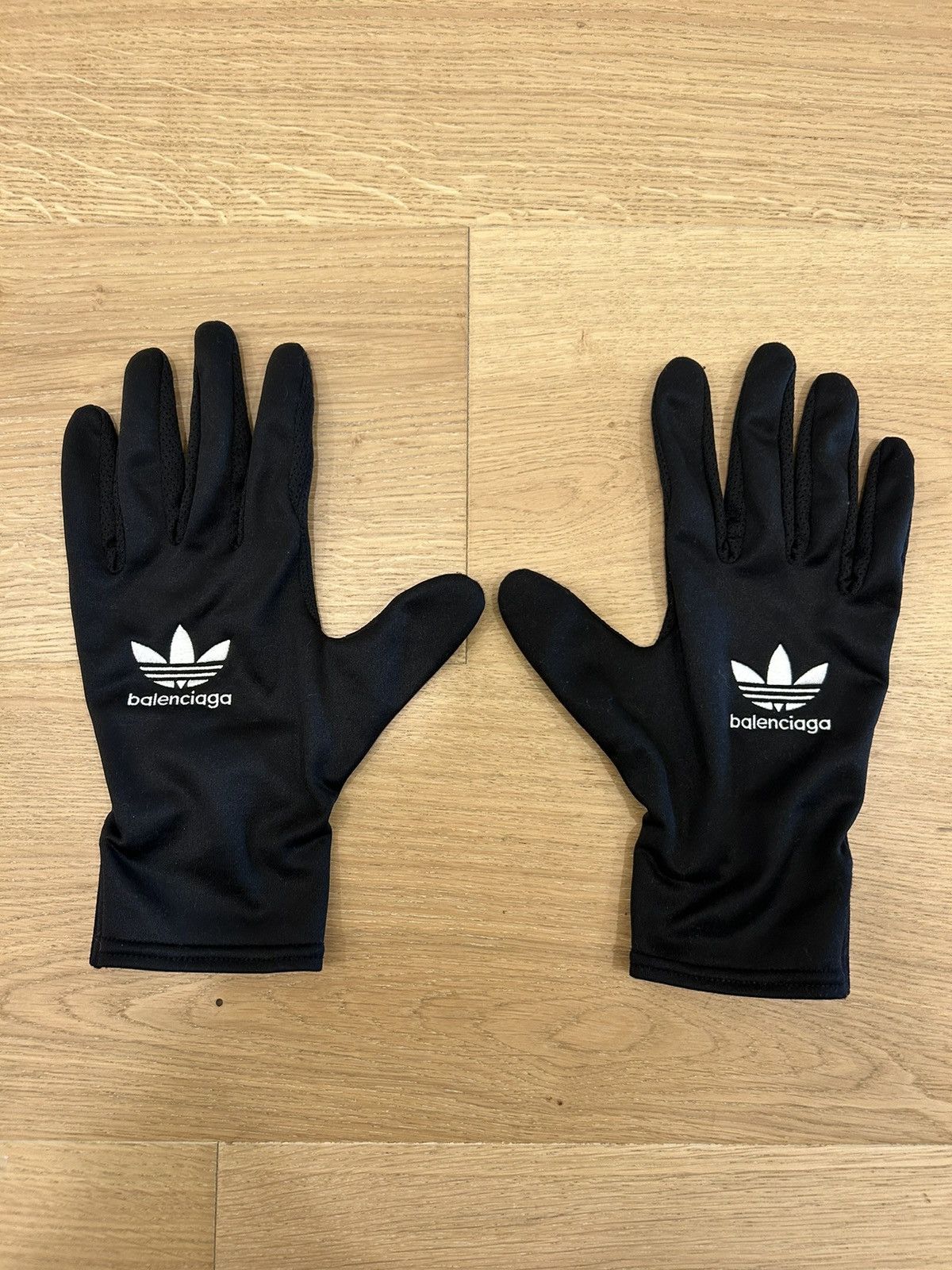 Balenciaga Balenciaga Adidas Gloves | Grailed