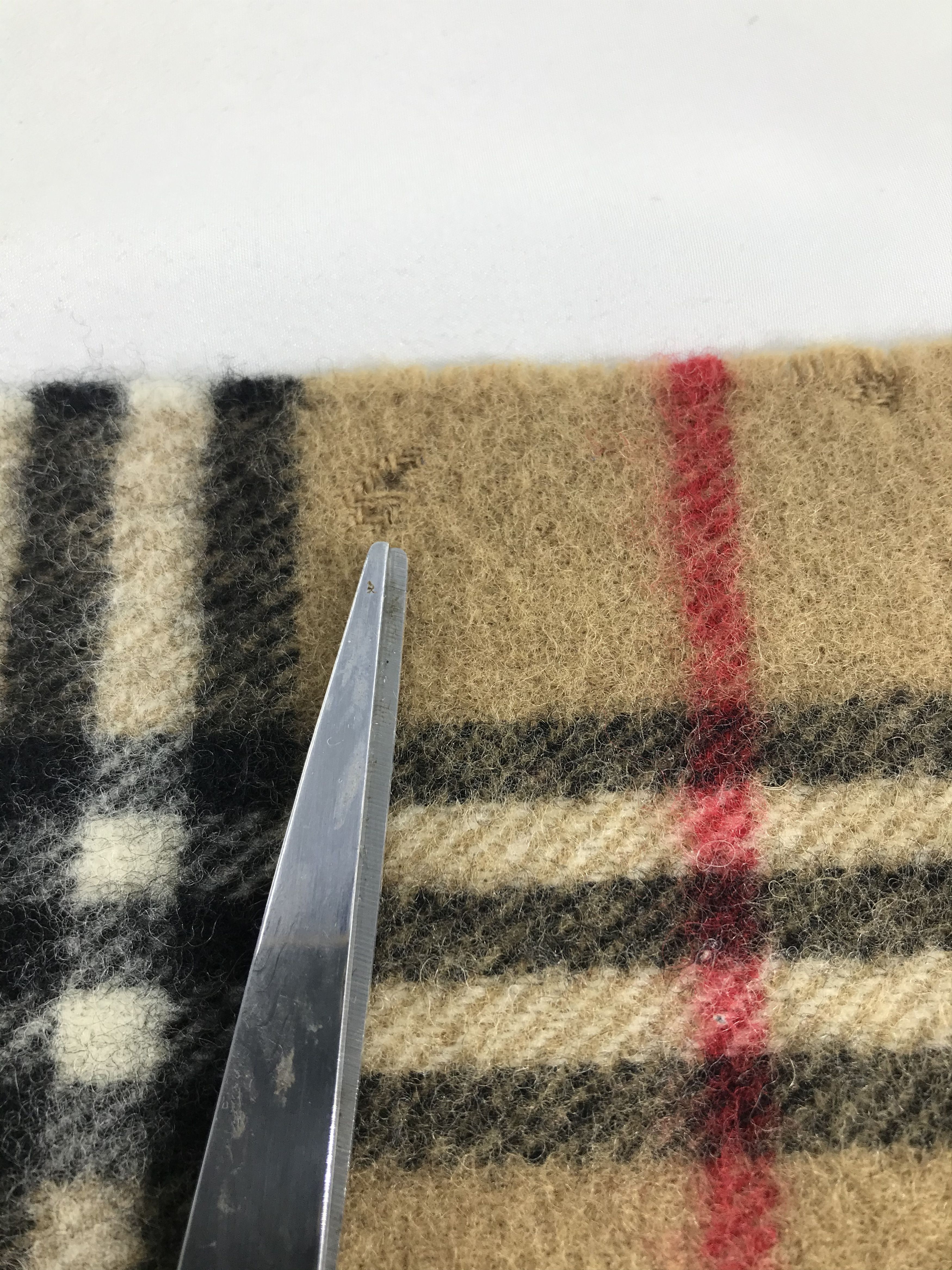 Burberry Burberry Tan Scarf Muffler Wool Neck Warmer V218 Size ONE SIZE - 7 Thumbnail