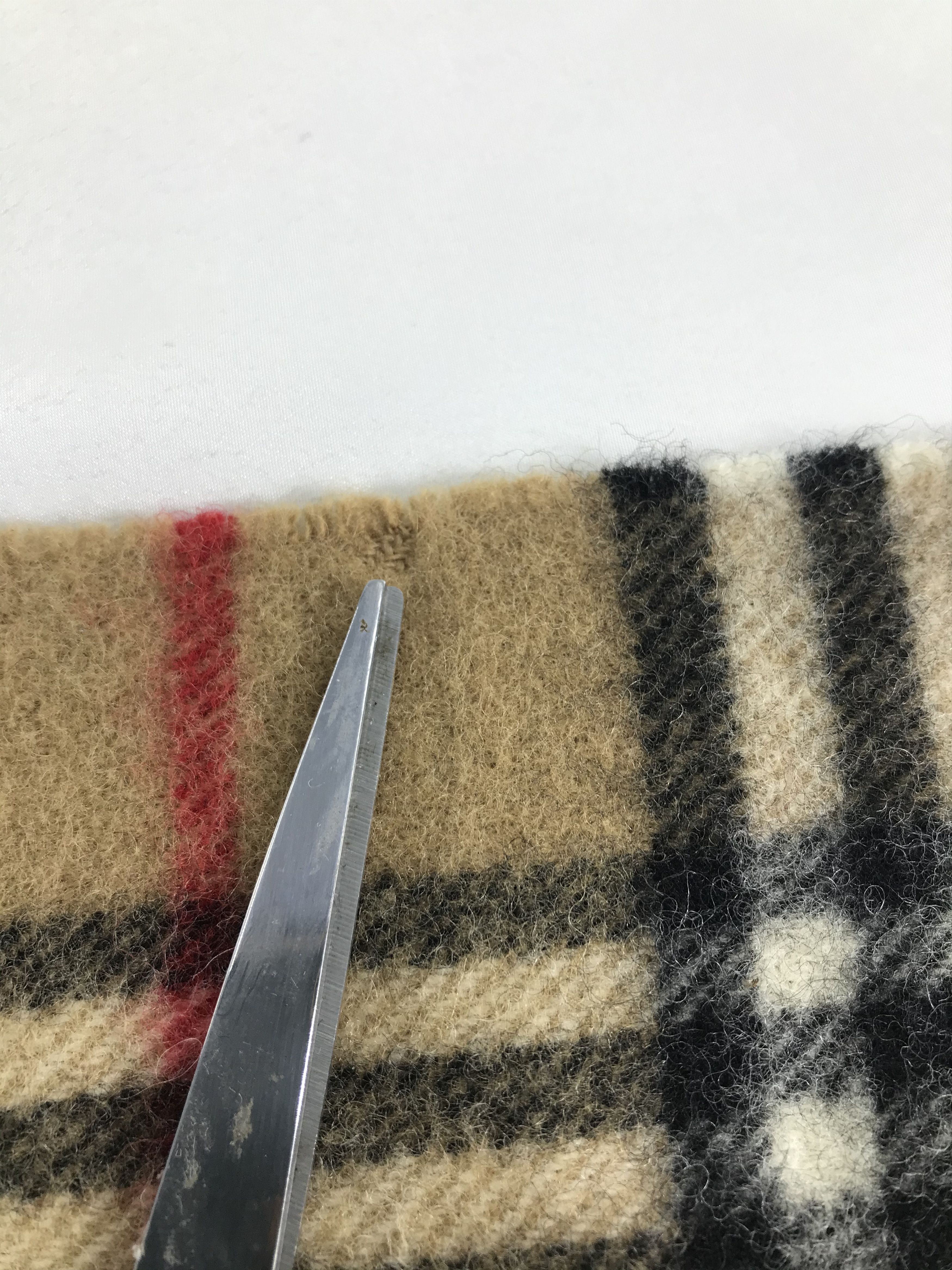 Burberry Burberry Tan Scarf Muffler Wool Neck Warmer V218 Size ONE SIZE - 8 Thumbnail