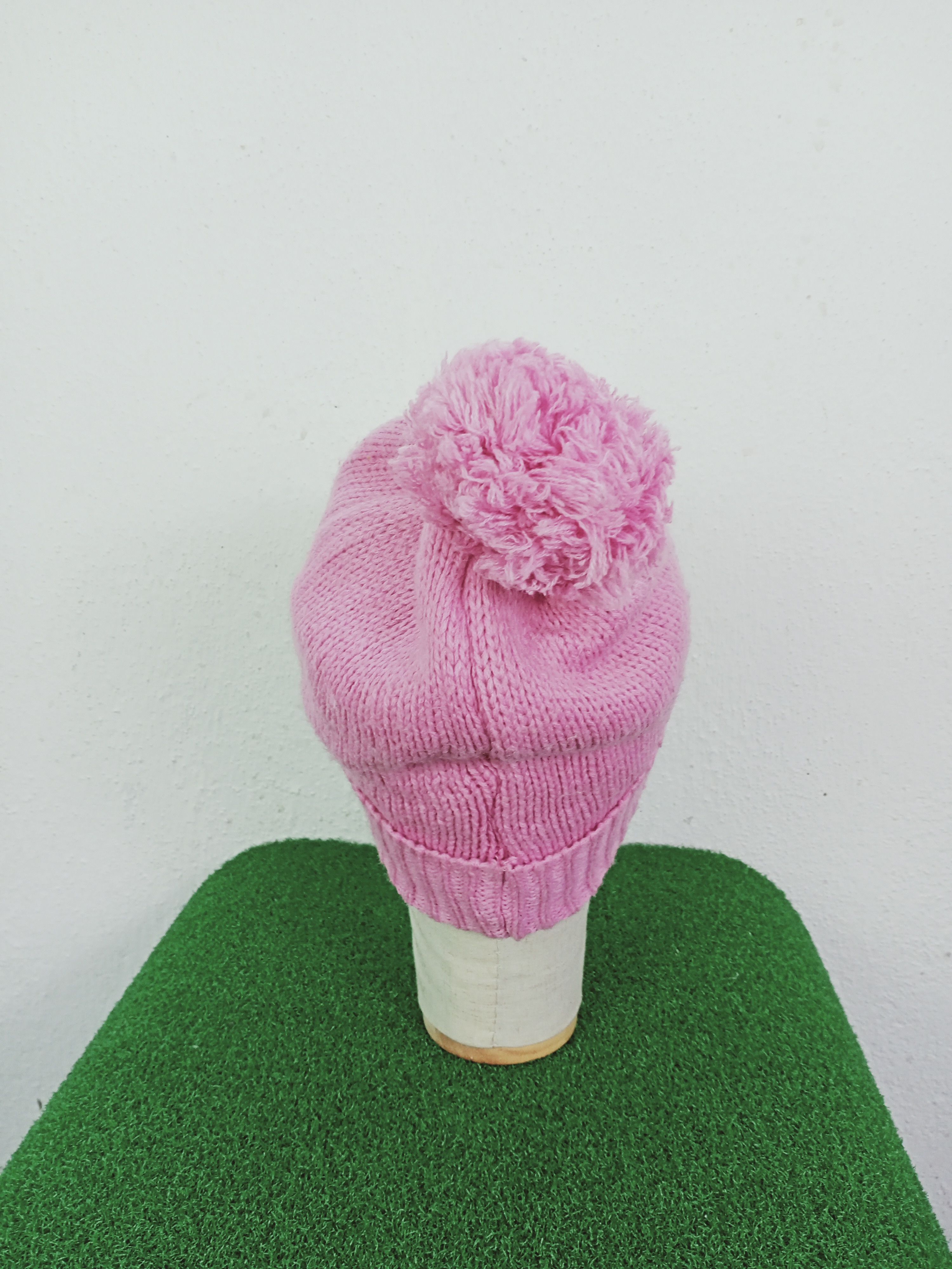 Japanese Brand Smiley Face Pom Beanie Hat Size ONE SIZE - 4 Thumbnail